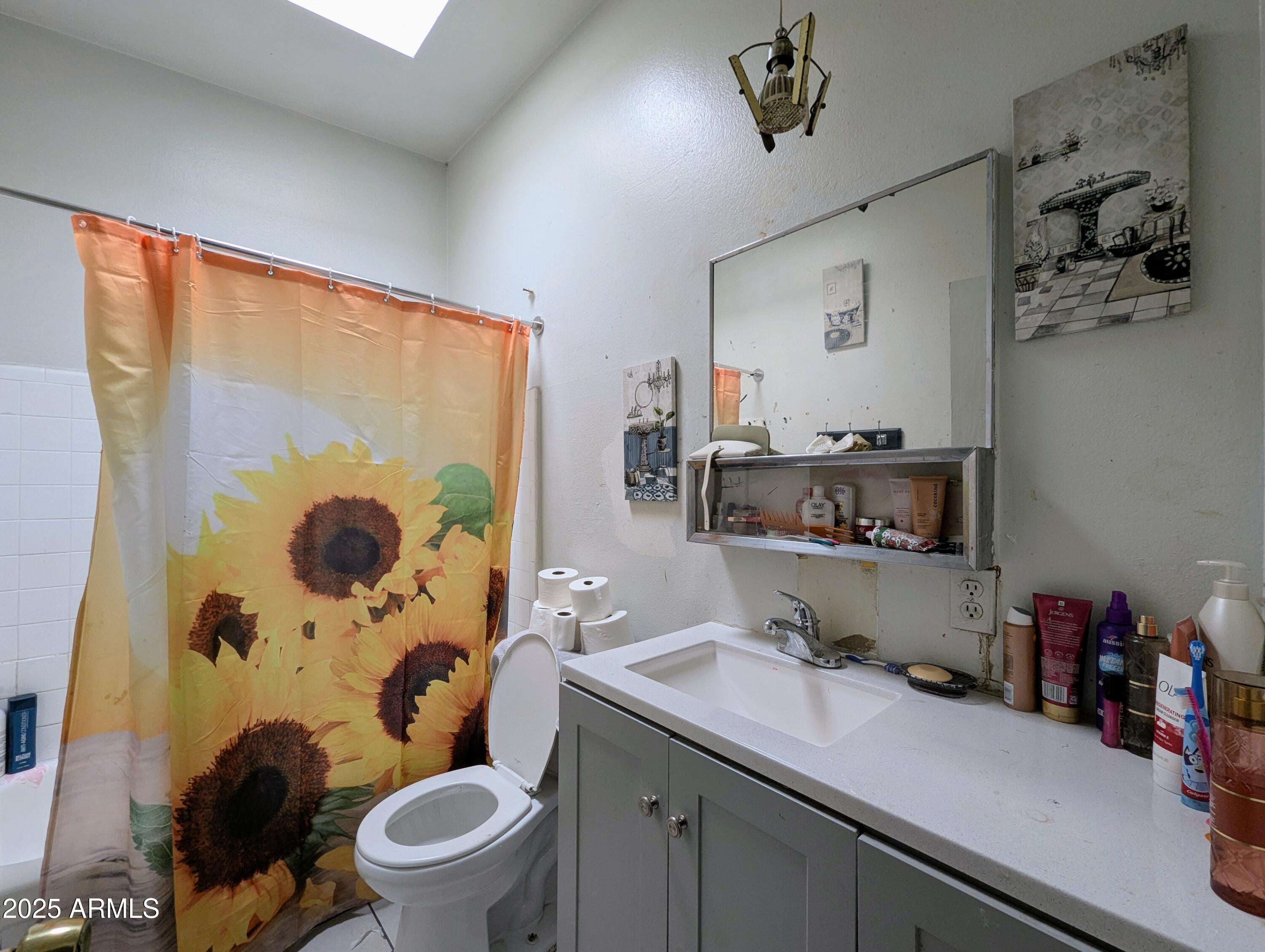 2210 W HEATHERBRAE Drive