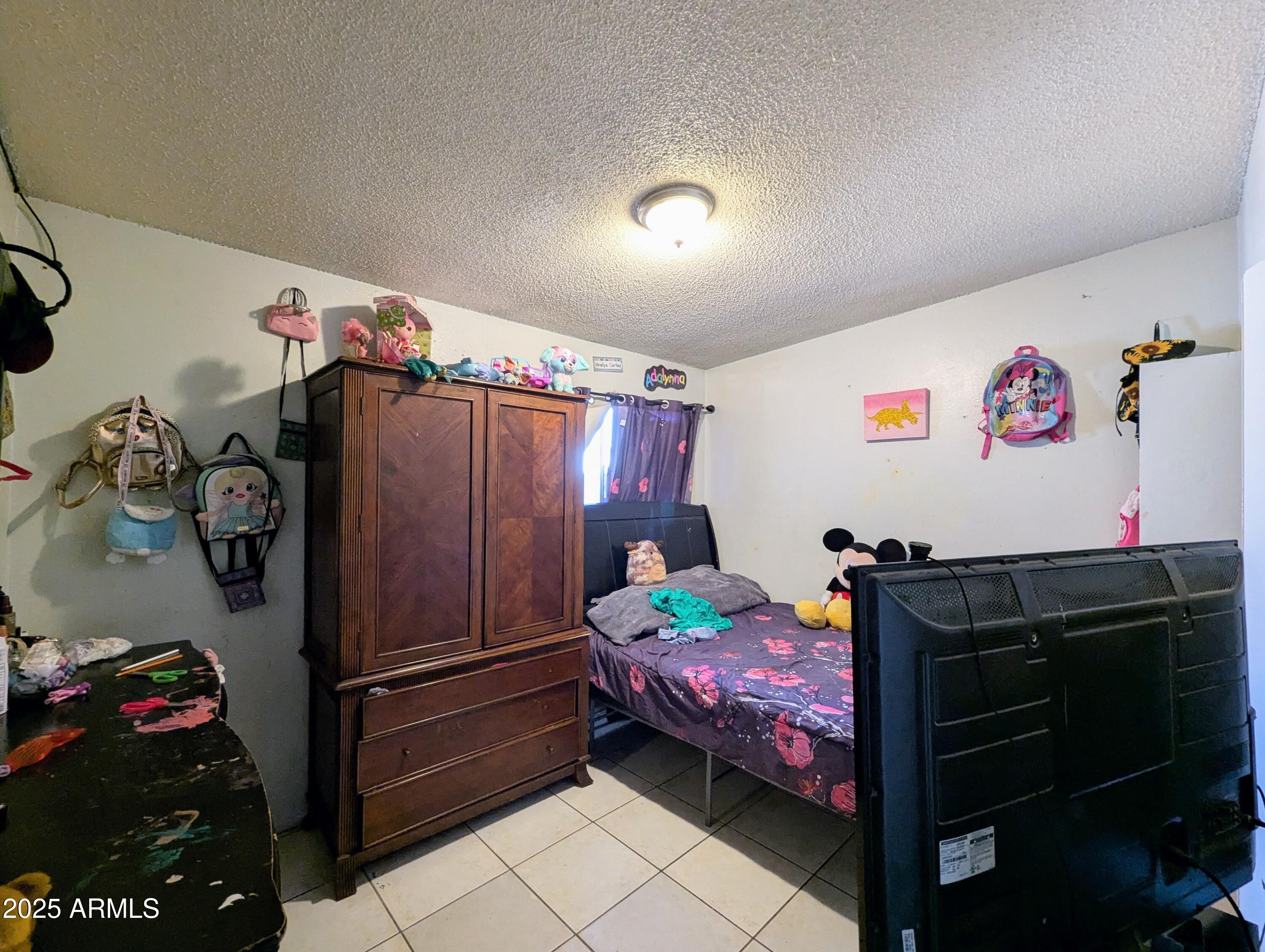 2210 W HEATHERBRAE Drive