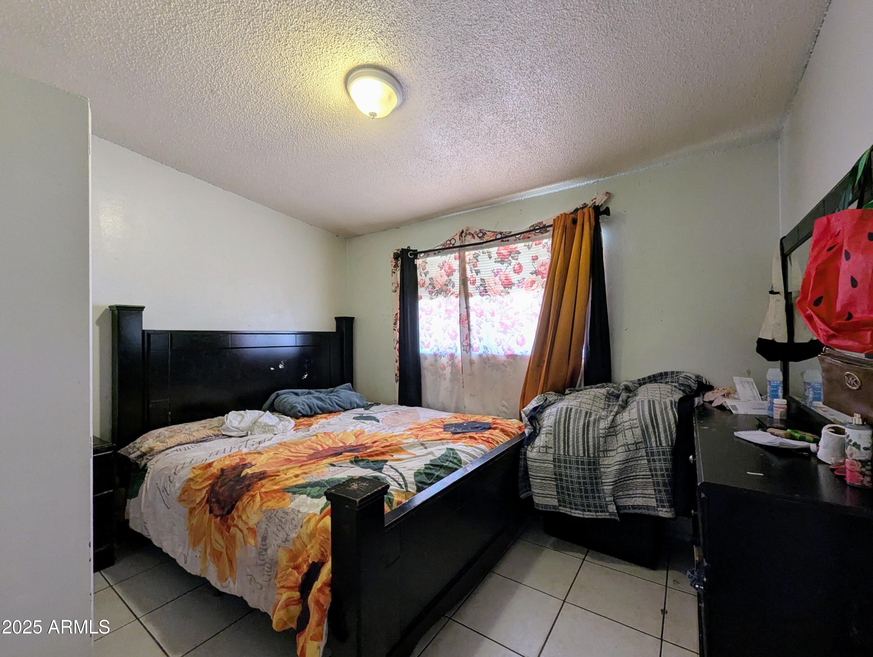 2210 W HEATHERBRAE Drive
