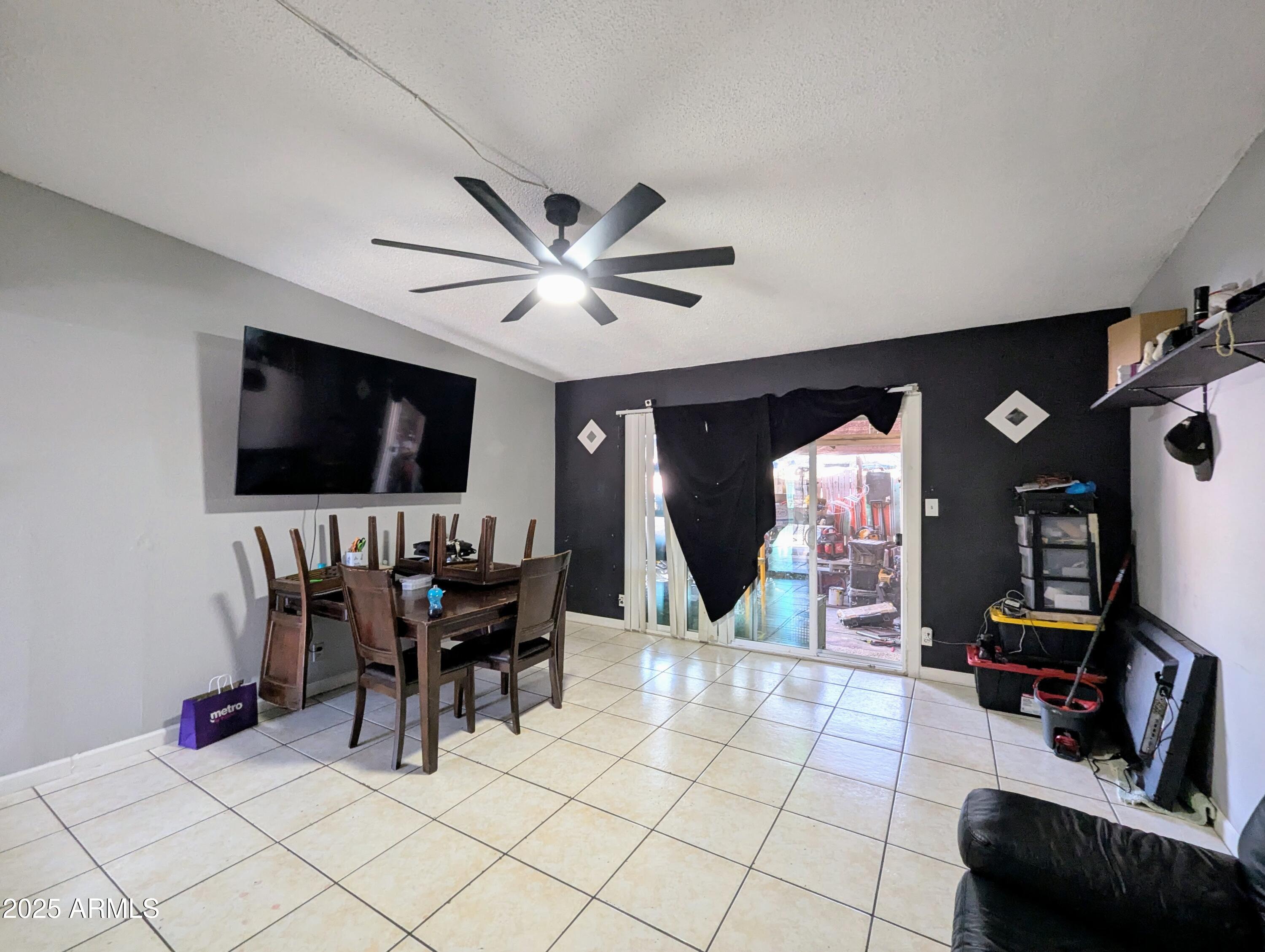 2210 W HEATHERBRAE Drive