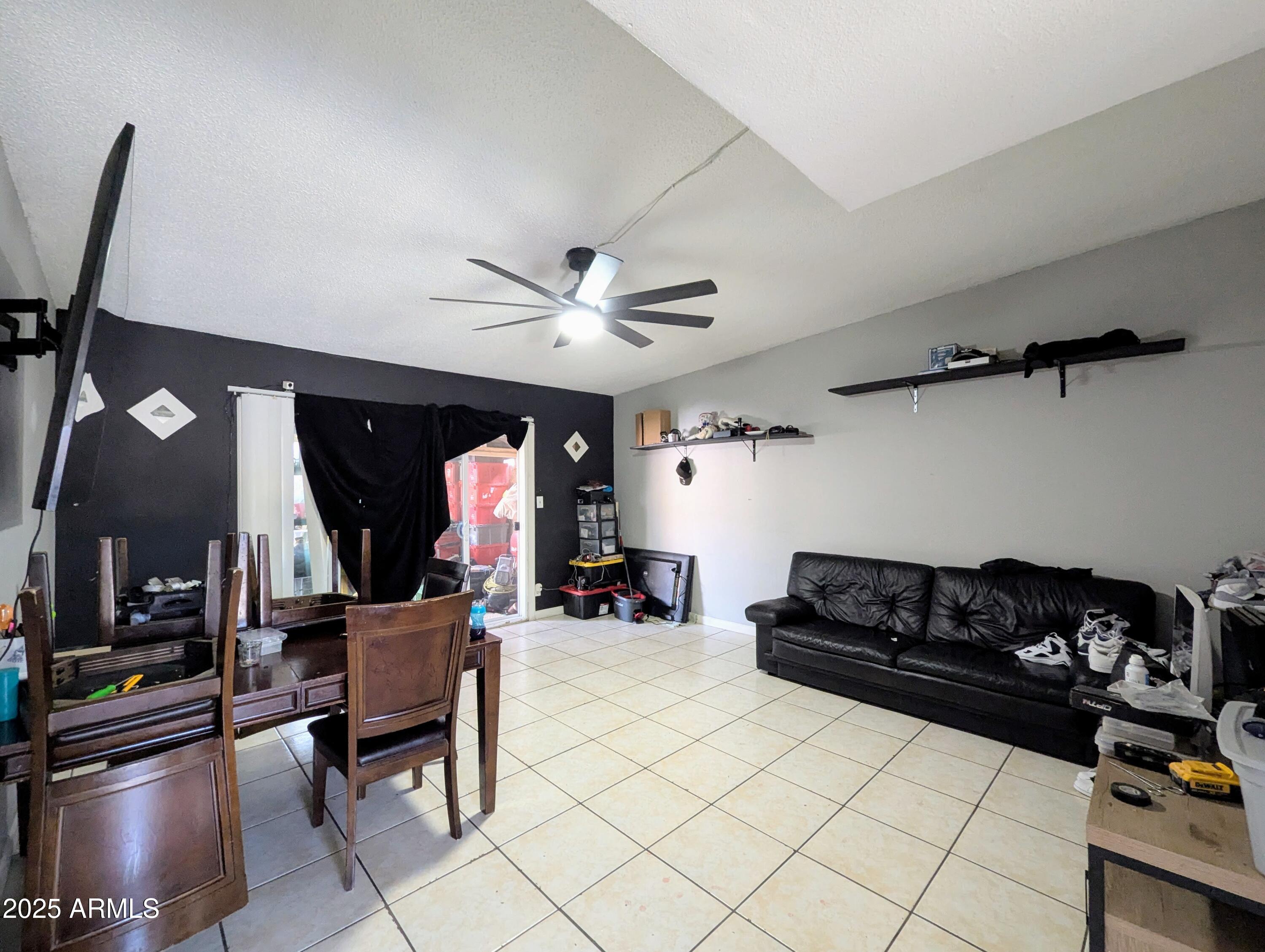 2210 W HEATHERBRAE Drive