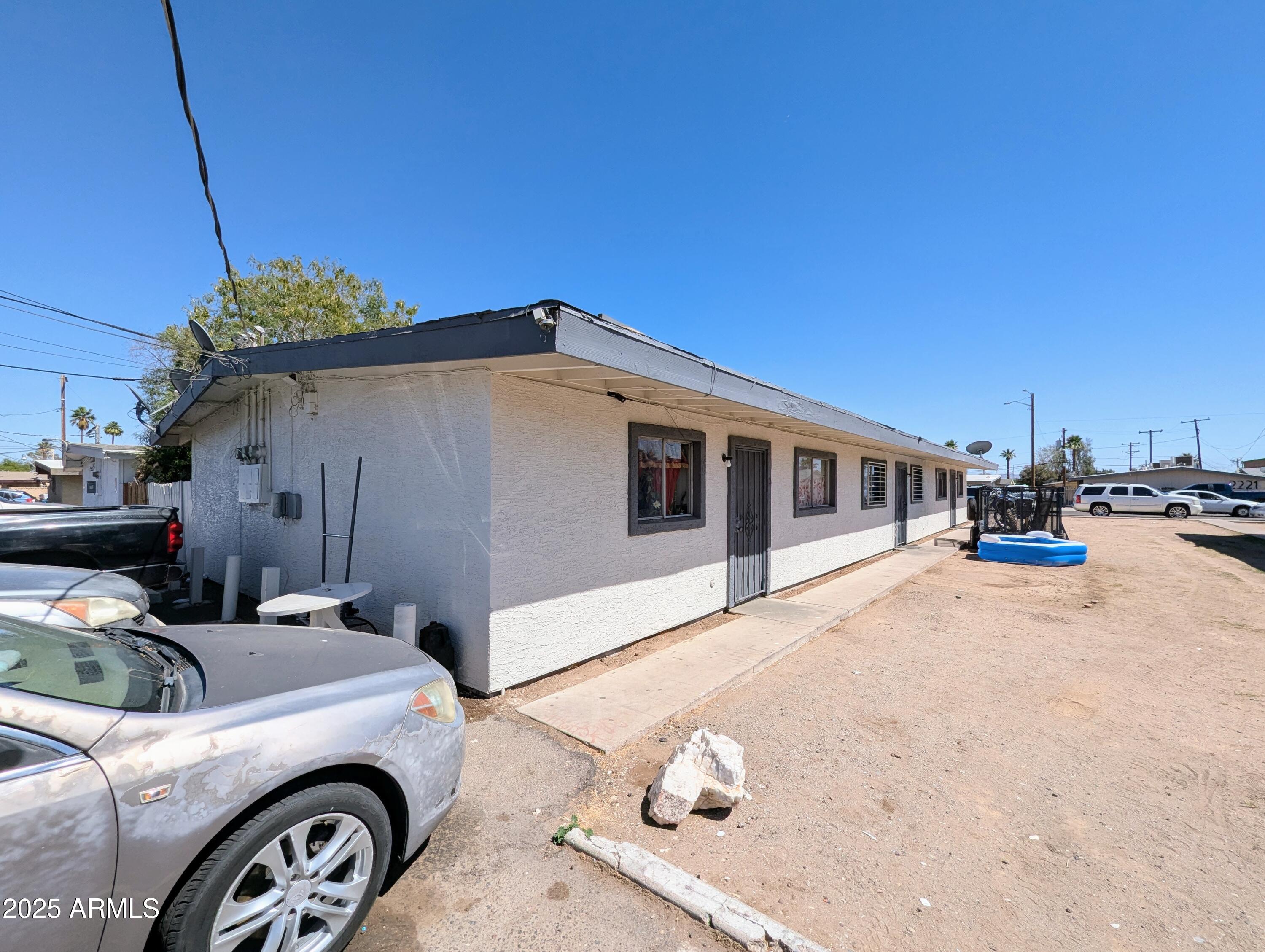 2210 W HEATHERBRAE Drive