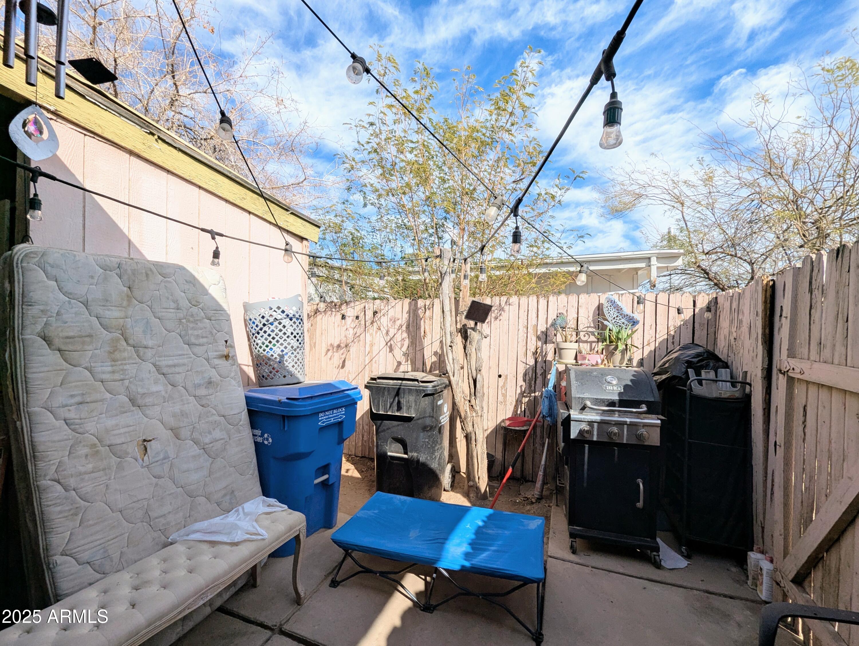 2210 W HEATHERBRAE Drive