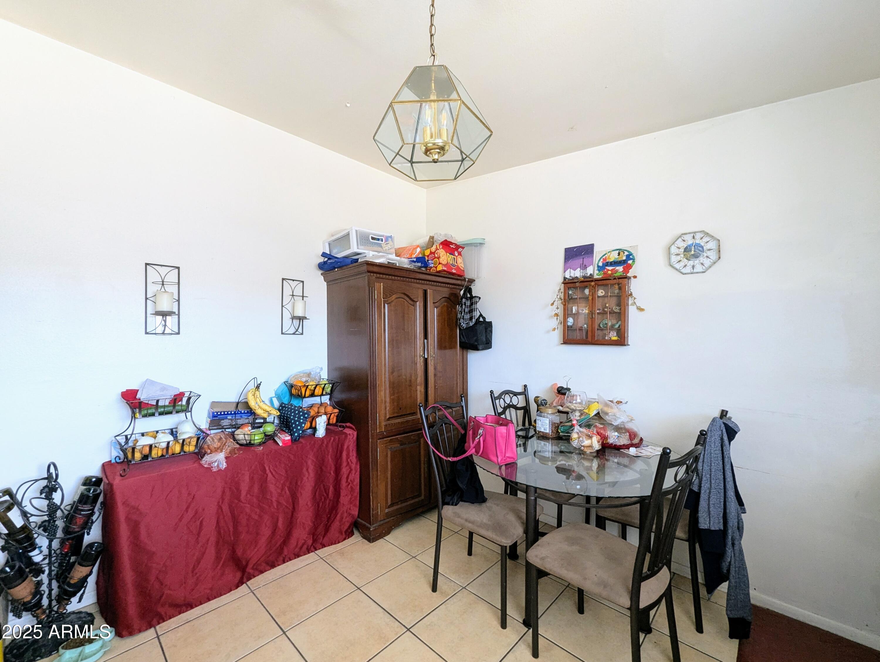 2210 W HEATHERBRAE Drive