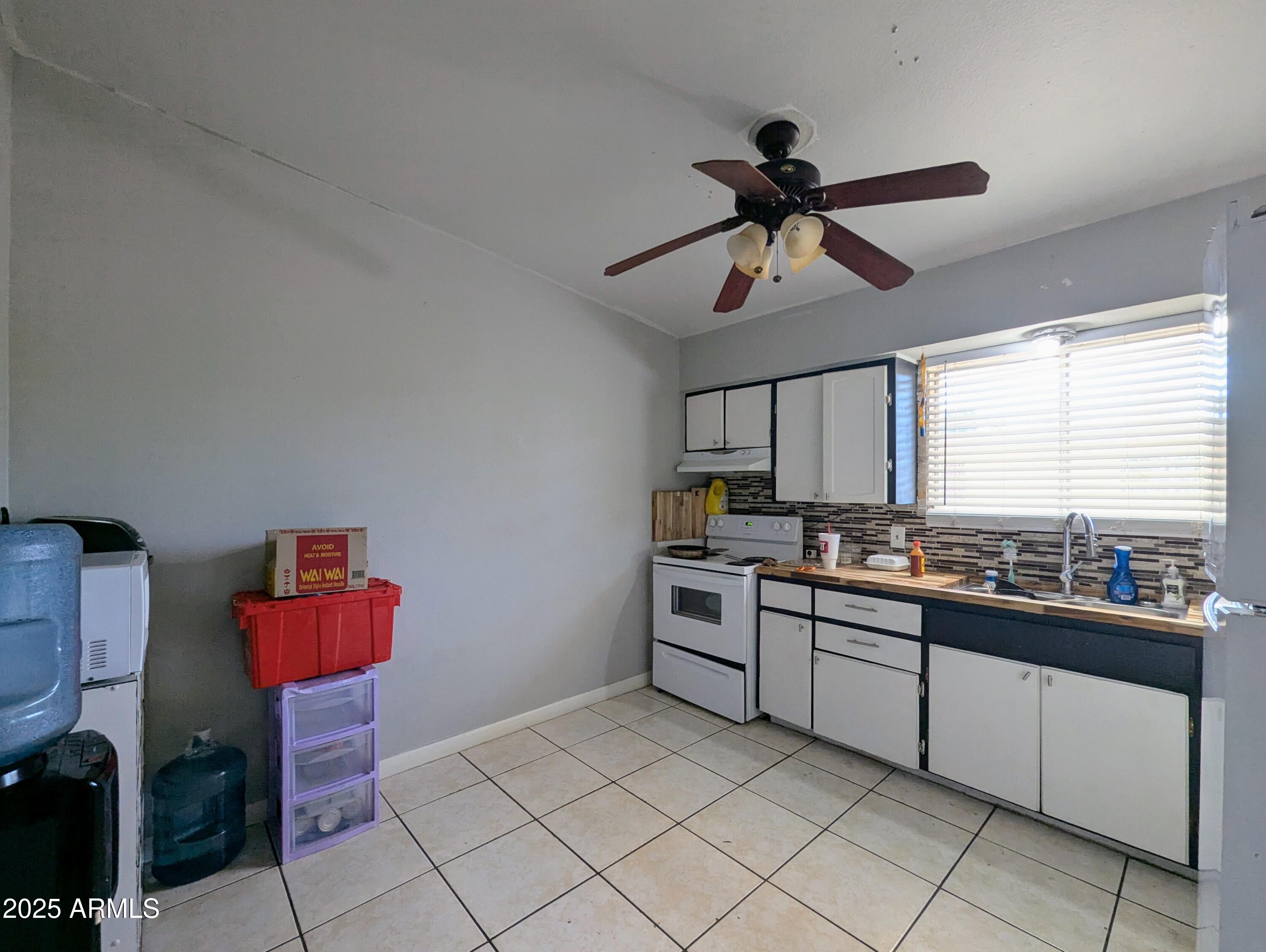 2210 W HEATHERBRAE Drive