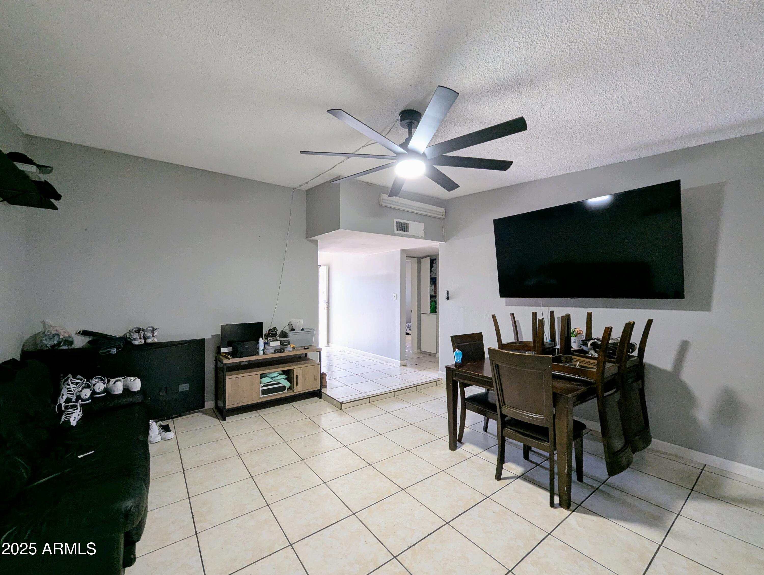 2210 W HEATHERBRAE Drive