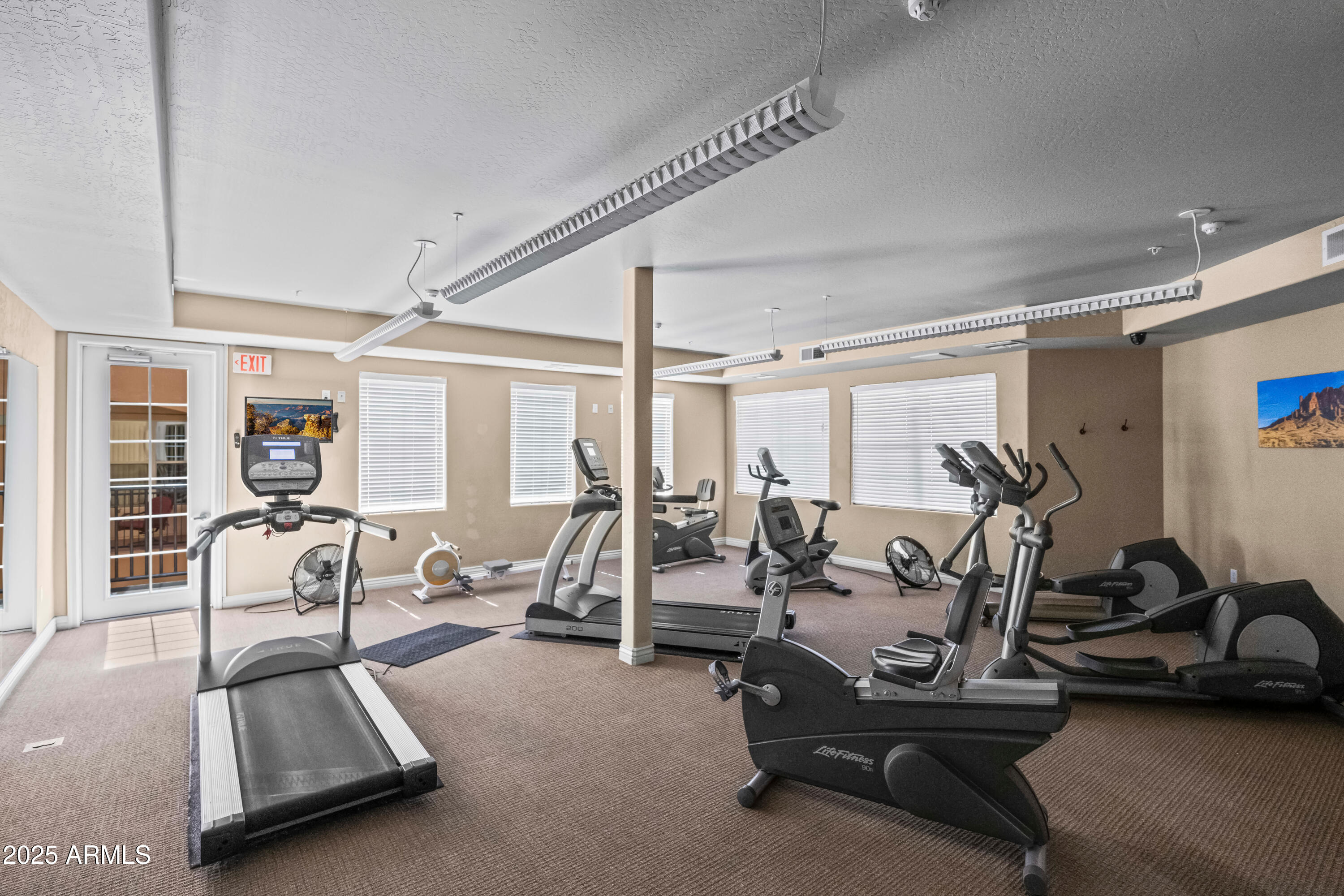 14575 W MOUNTAIN VIEW Boulevard, 11310