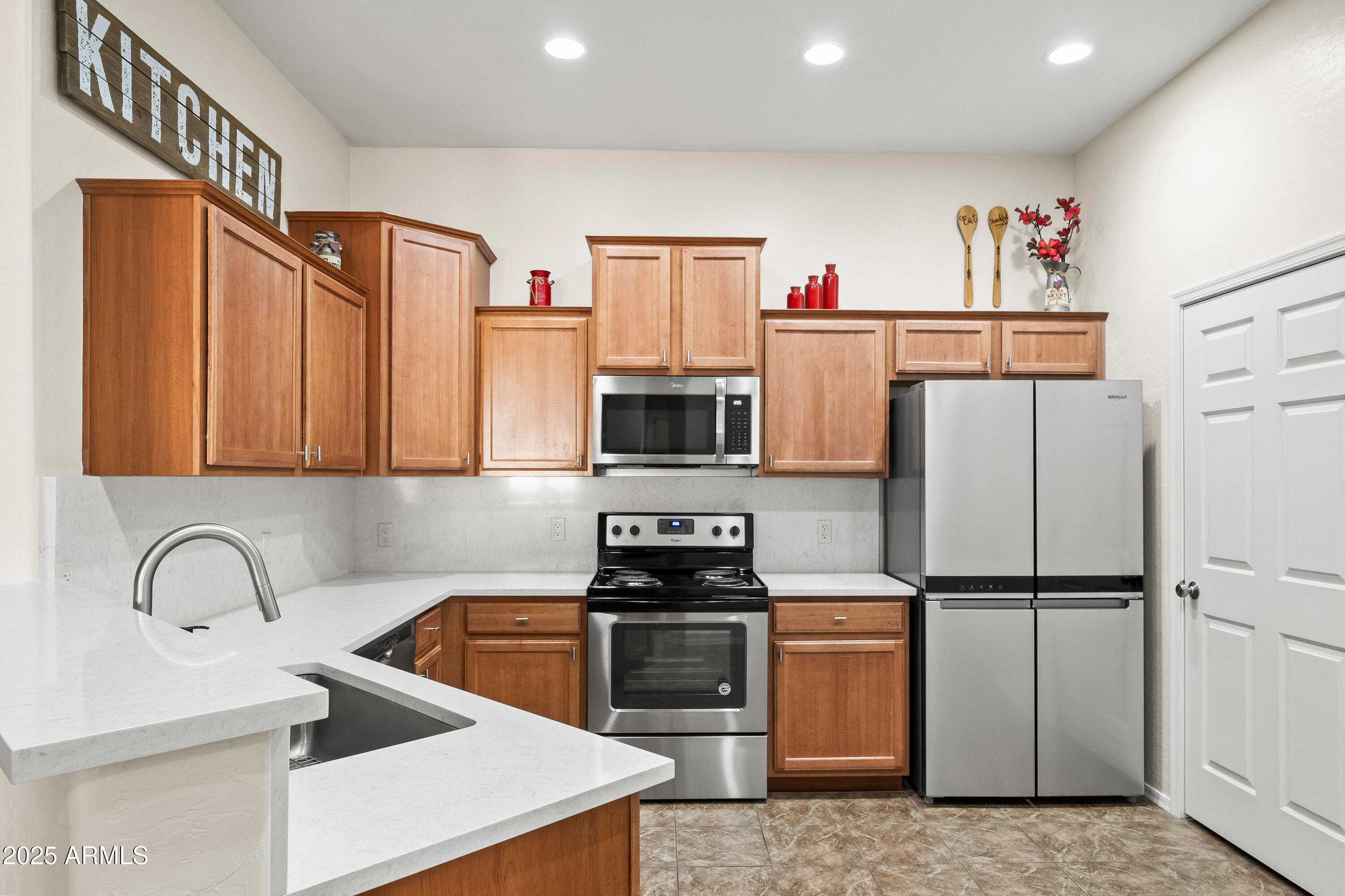 14575 W MOUNTAIN VIEW Boulevard, 11310