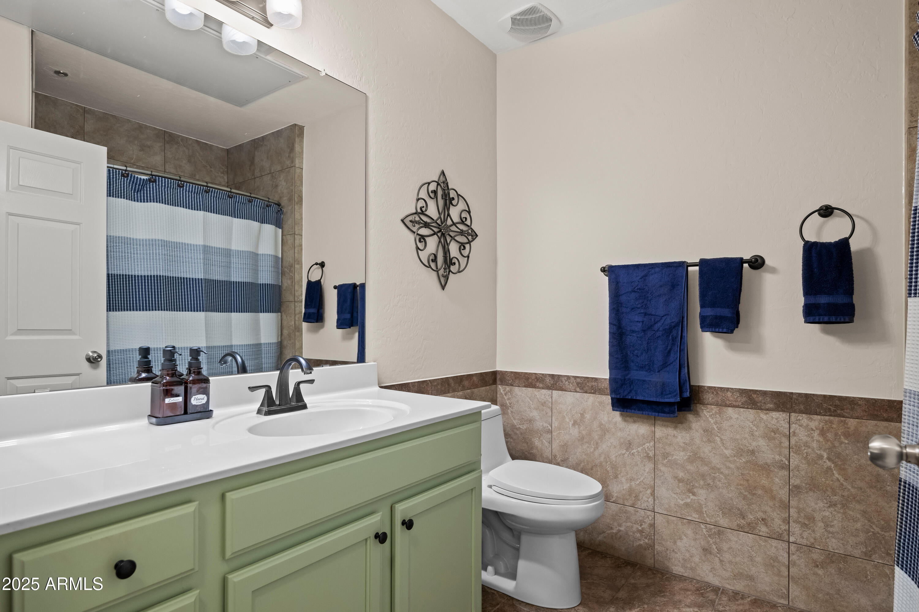 14575 W MOUNTAIN VIEW Boulevard, 11310