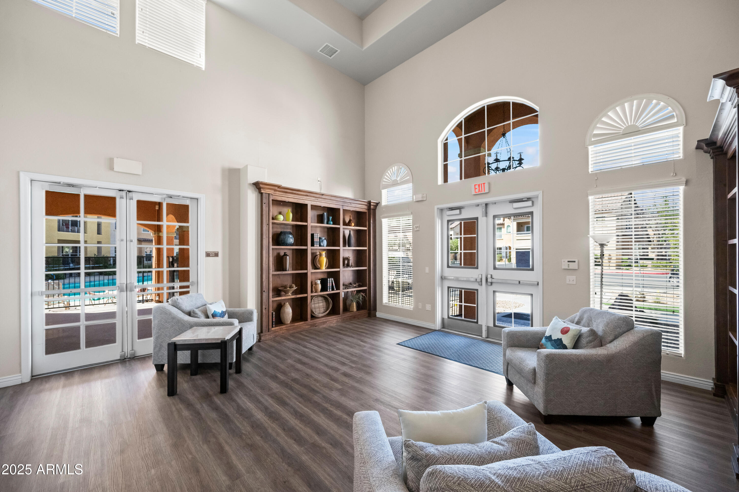 14575 W MOUNTAIN VIEW Boulevard, 11310