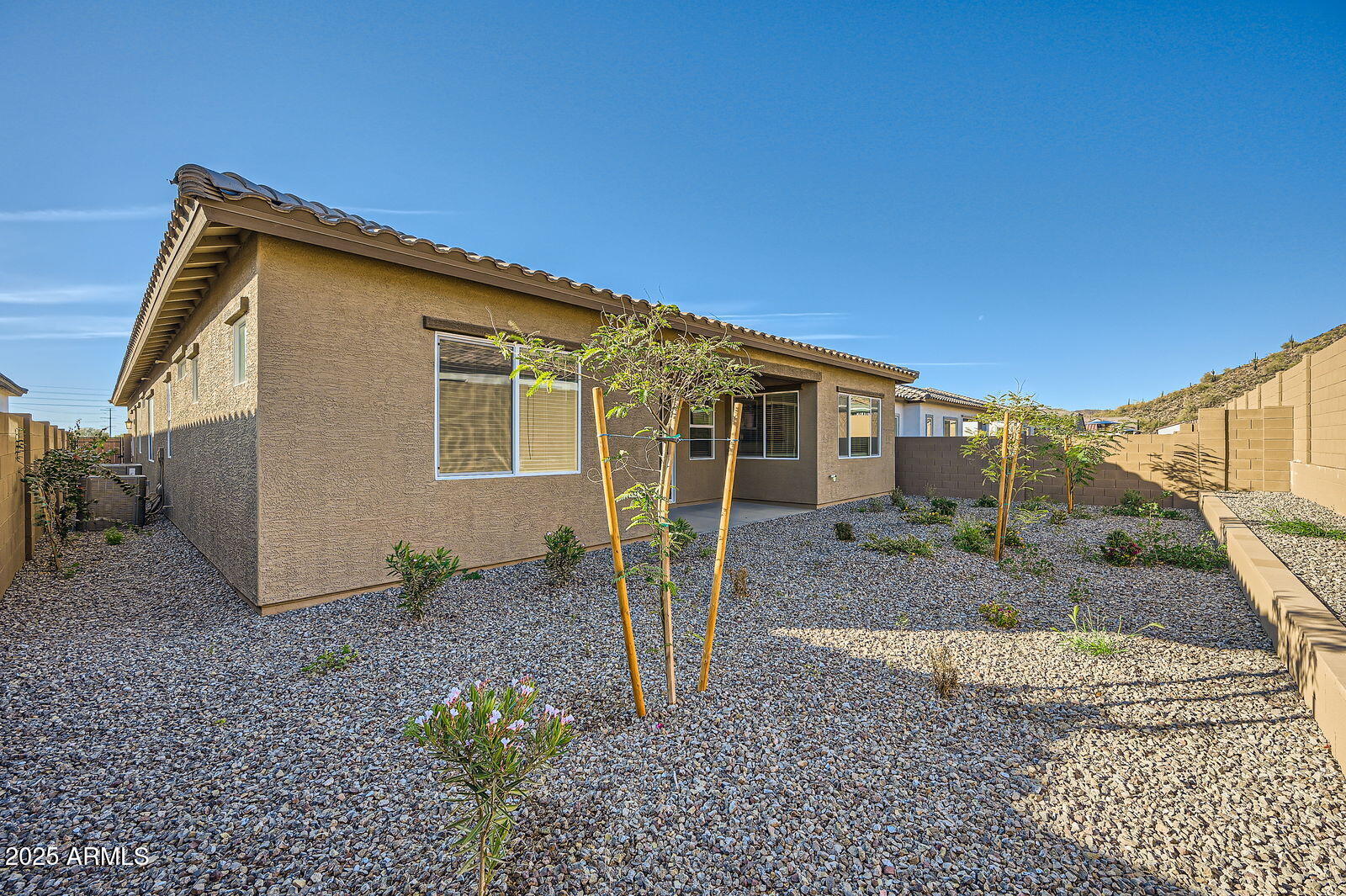 3252 W PEAK VIEW Road