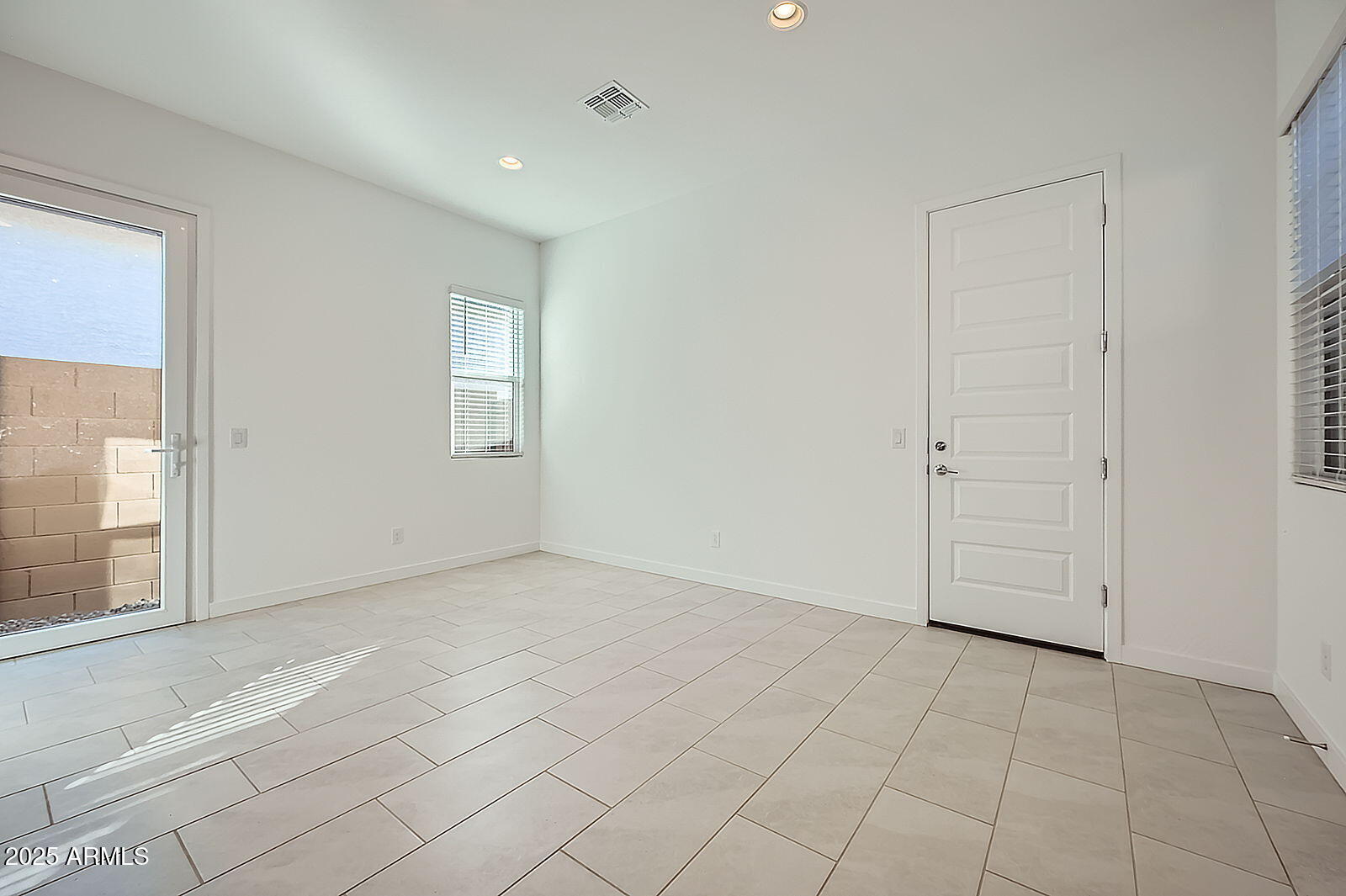 3252 W PEAK VIEW Road