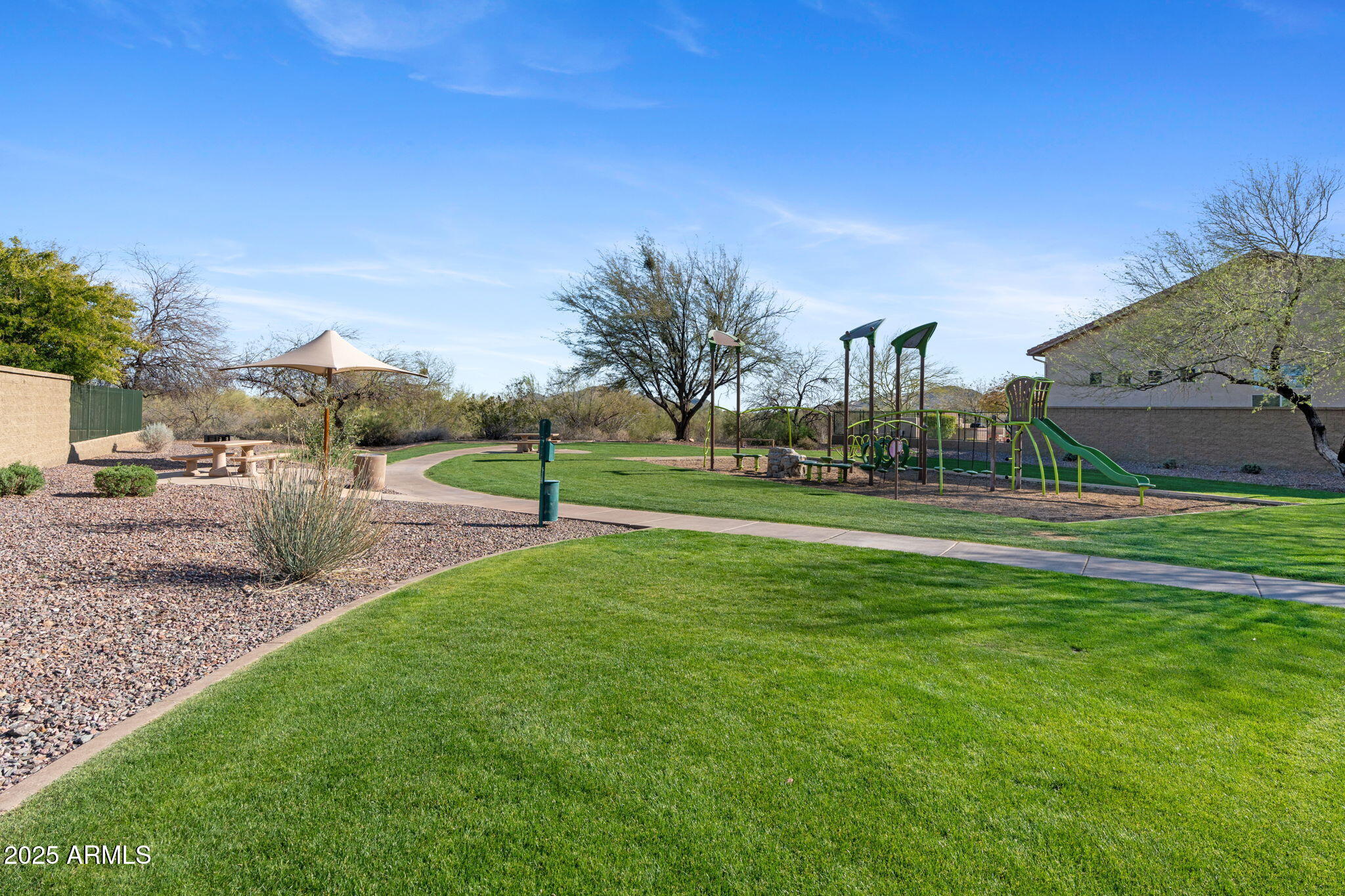 2927 W OWENS Way