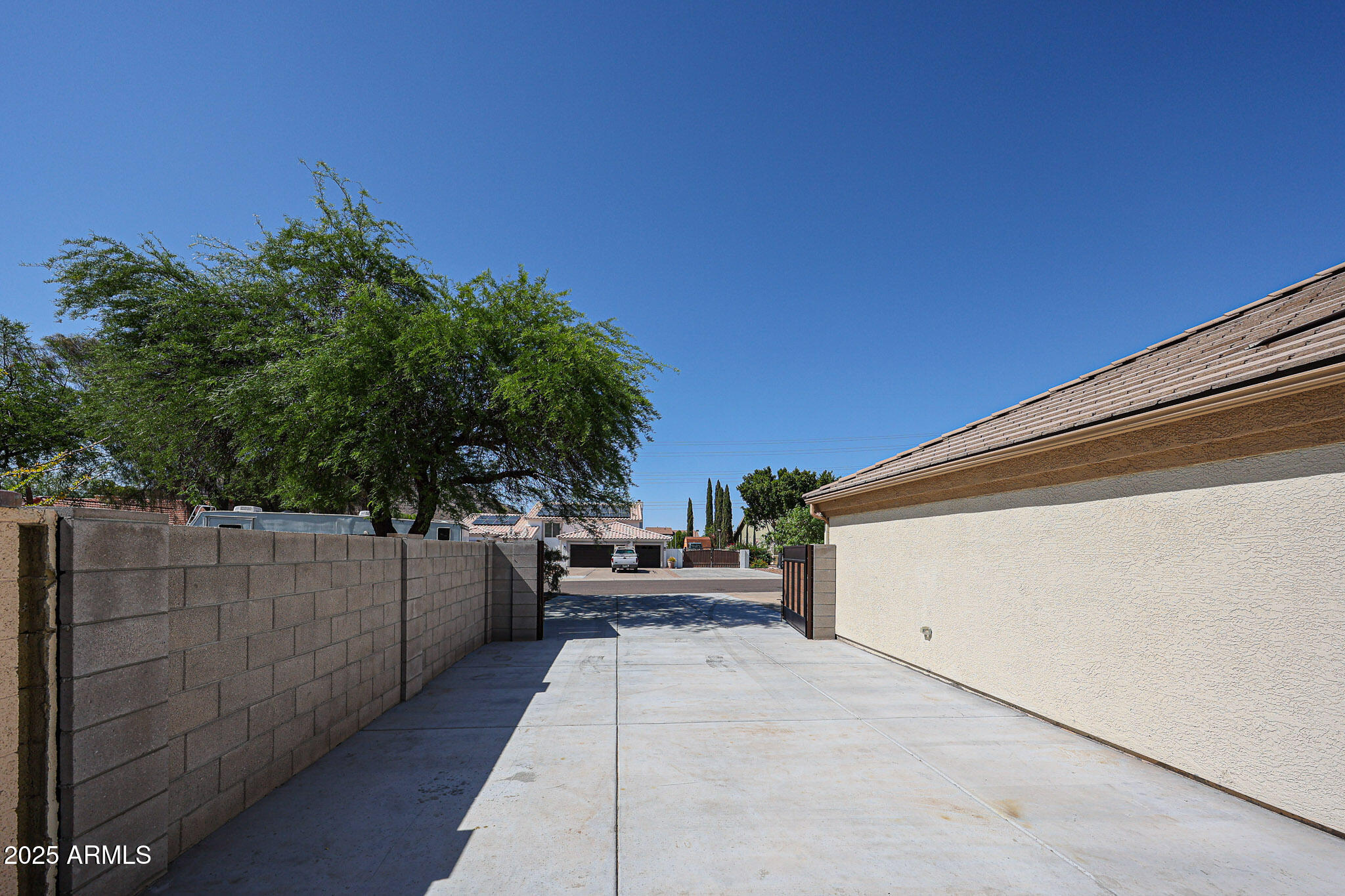 5521 W NORTHWOOD Drive