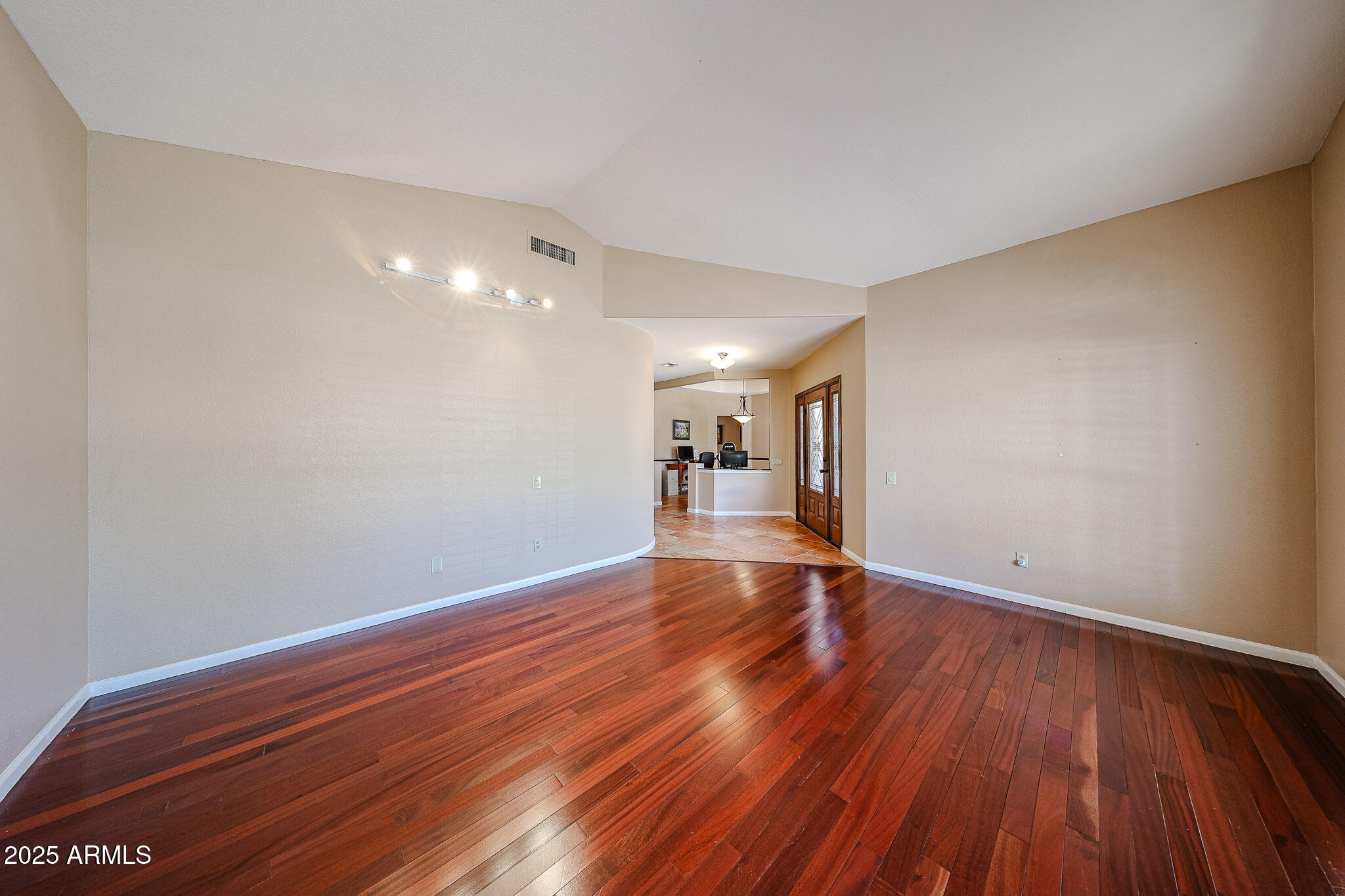 5521 W NORTHWOOD Drive