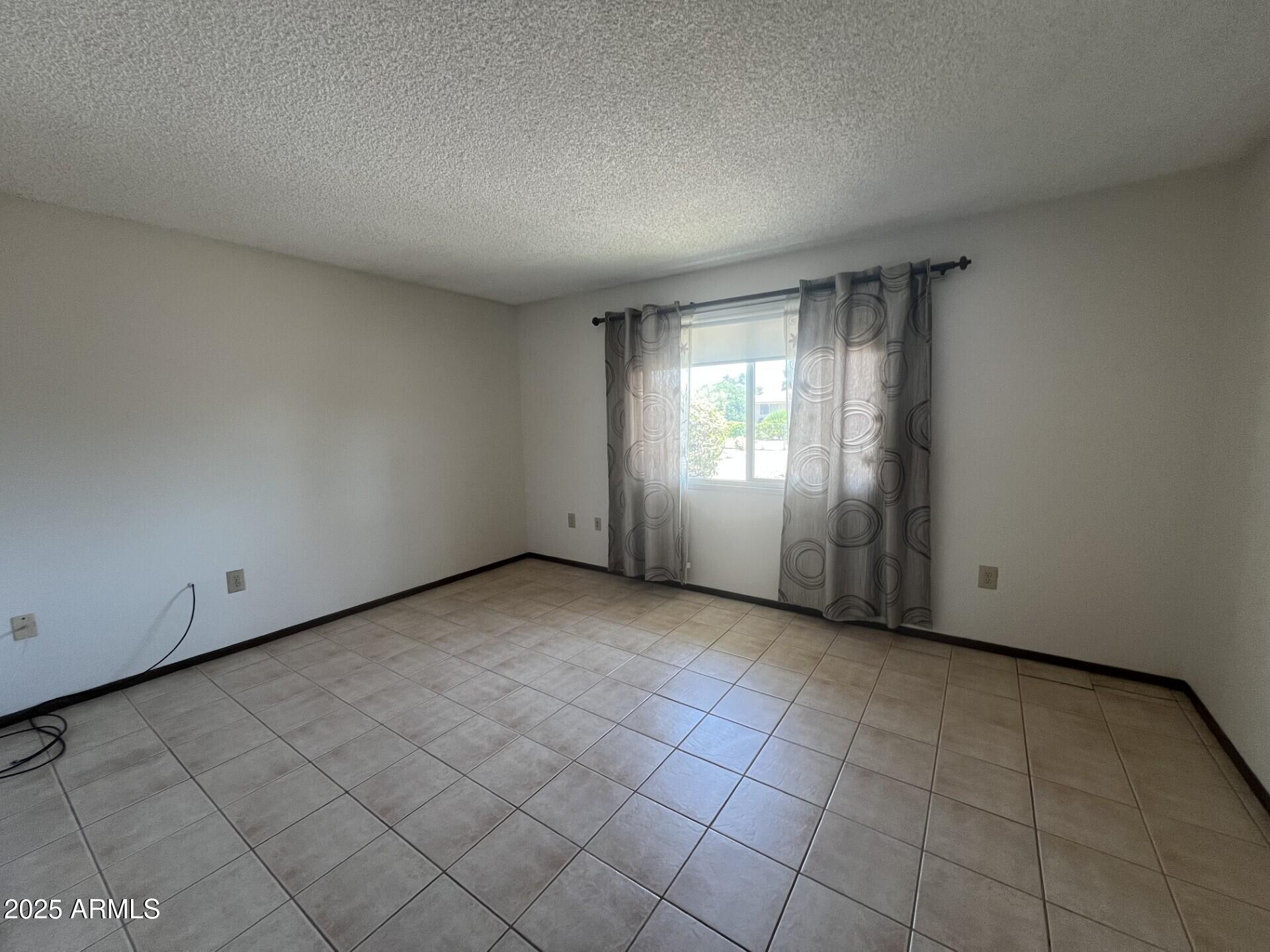 10045 W COGGINS Drive