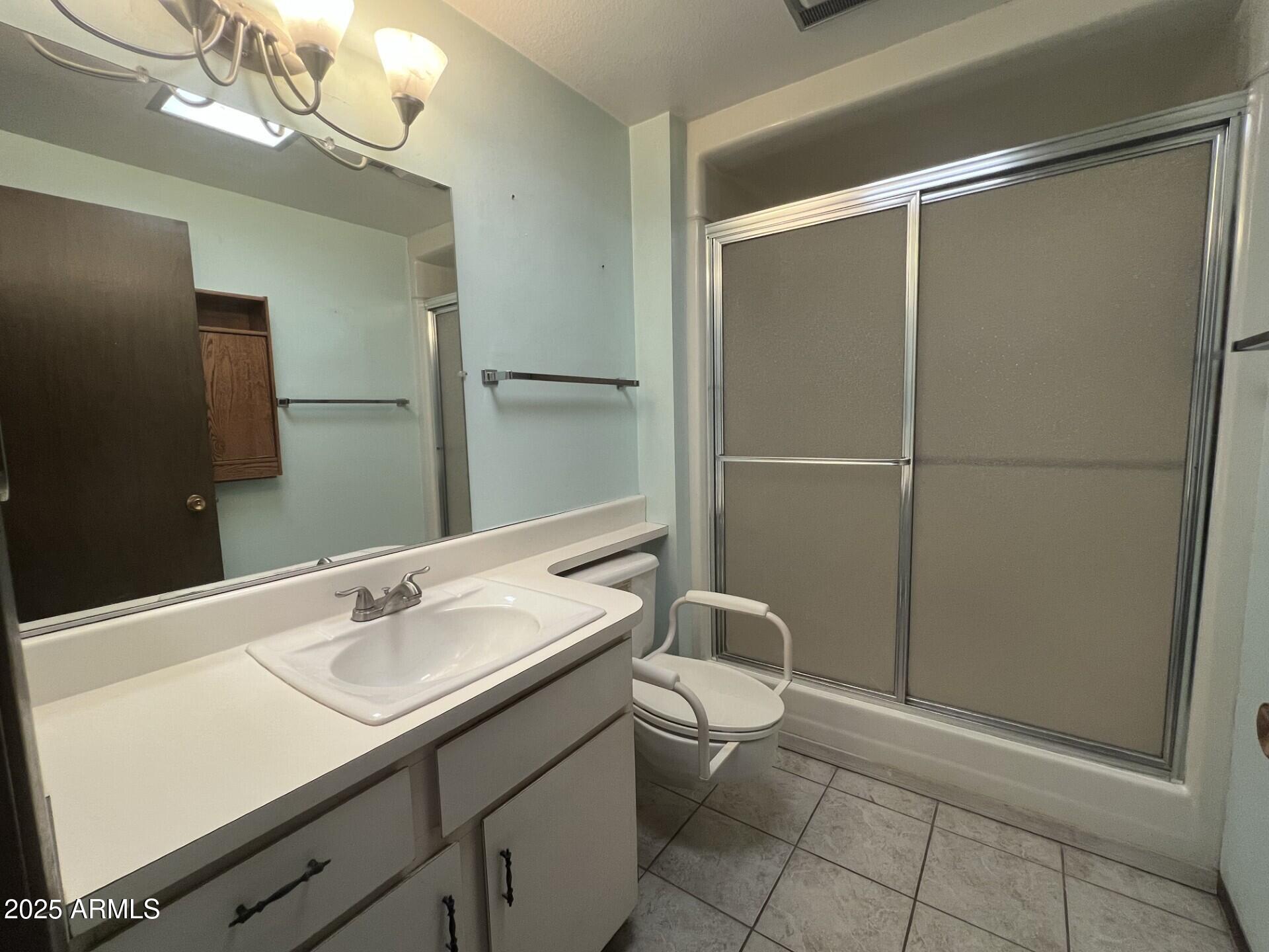 10045 W COGGINS Drive