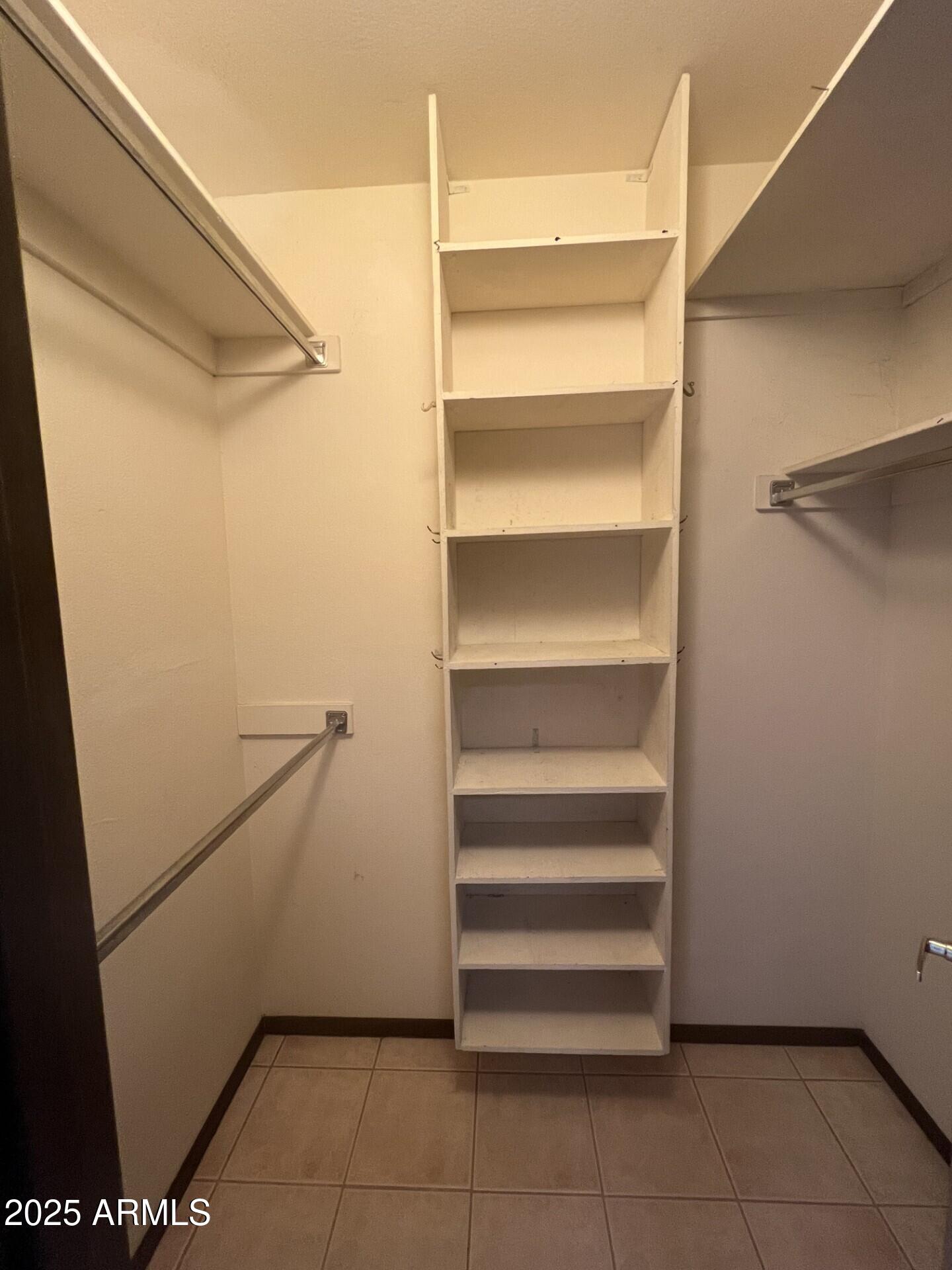 10045 W COGGINS Drive