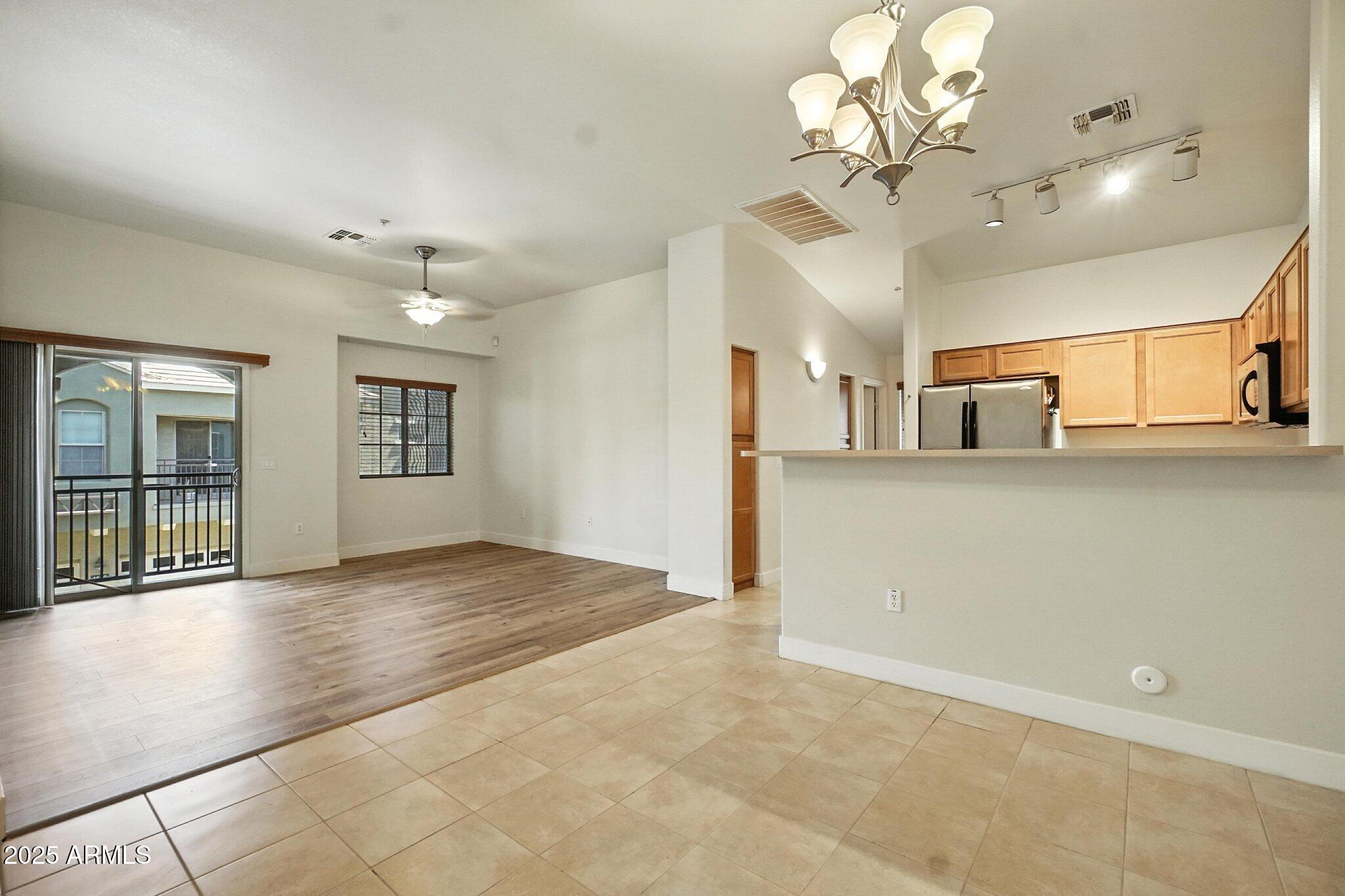 2402 E 5TH Street, 1649