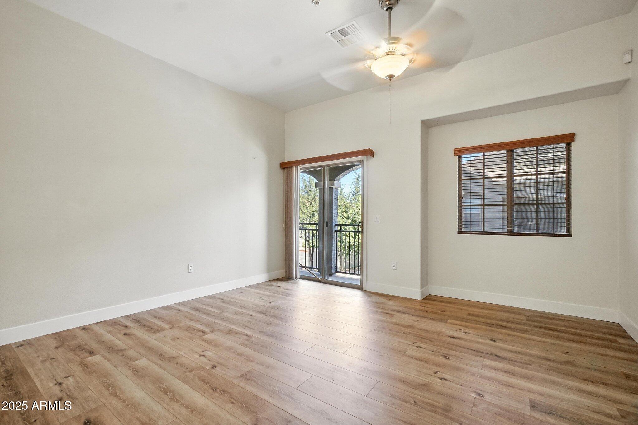 2402 E 5TH Street, 1649