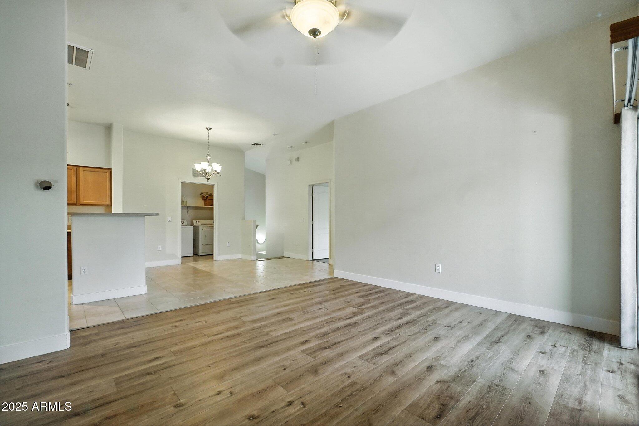 2402 E 5TH Street, 1649