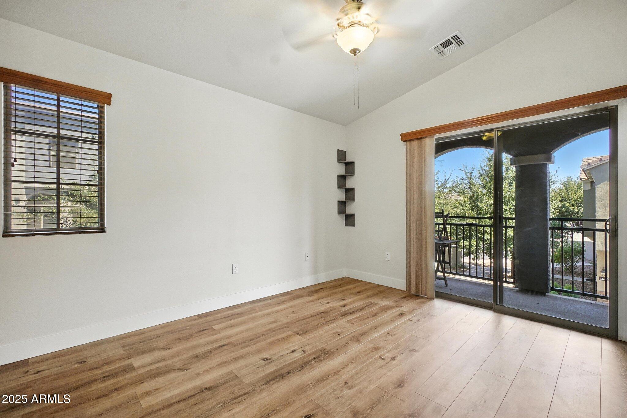 2402 E 5TH Street, 1649