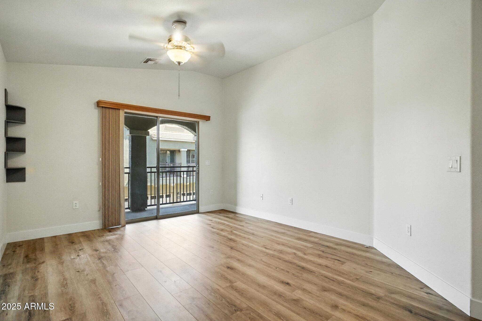 2402 E 5TH Street, 1649