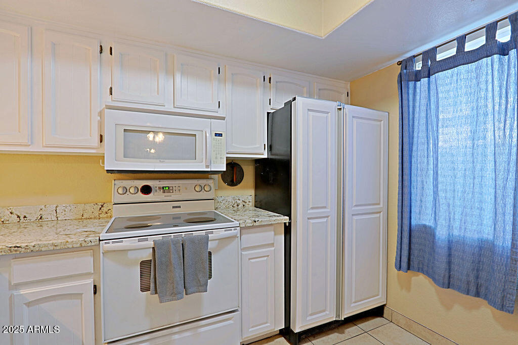 15601 N 27TH Street, 10