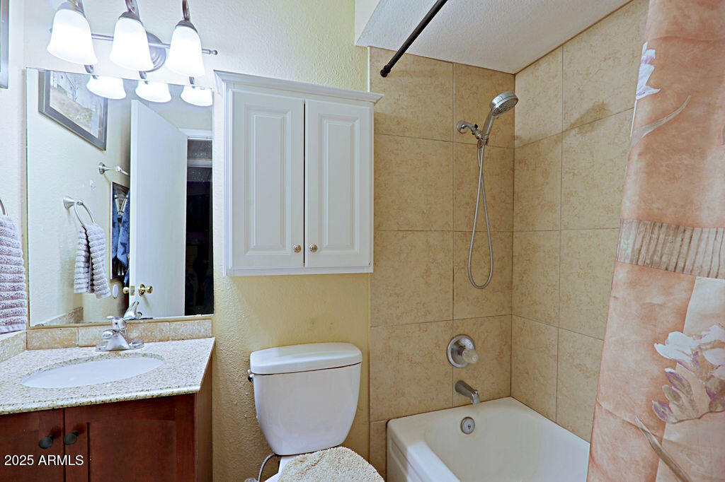 15601 N 27TH Street, 10