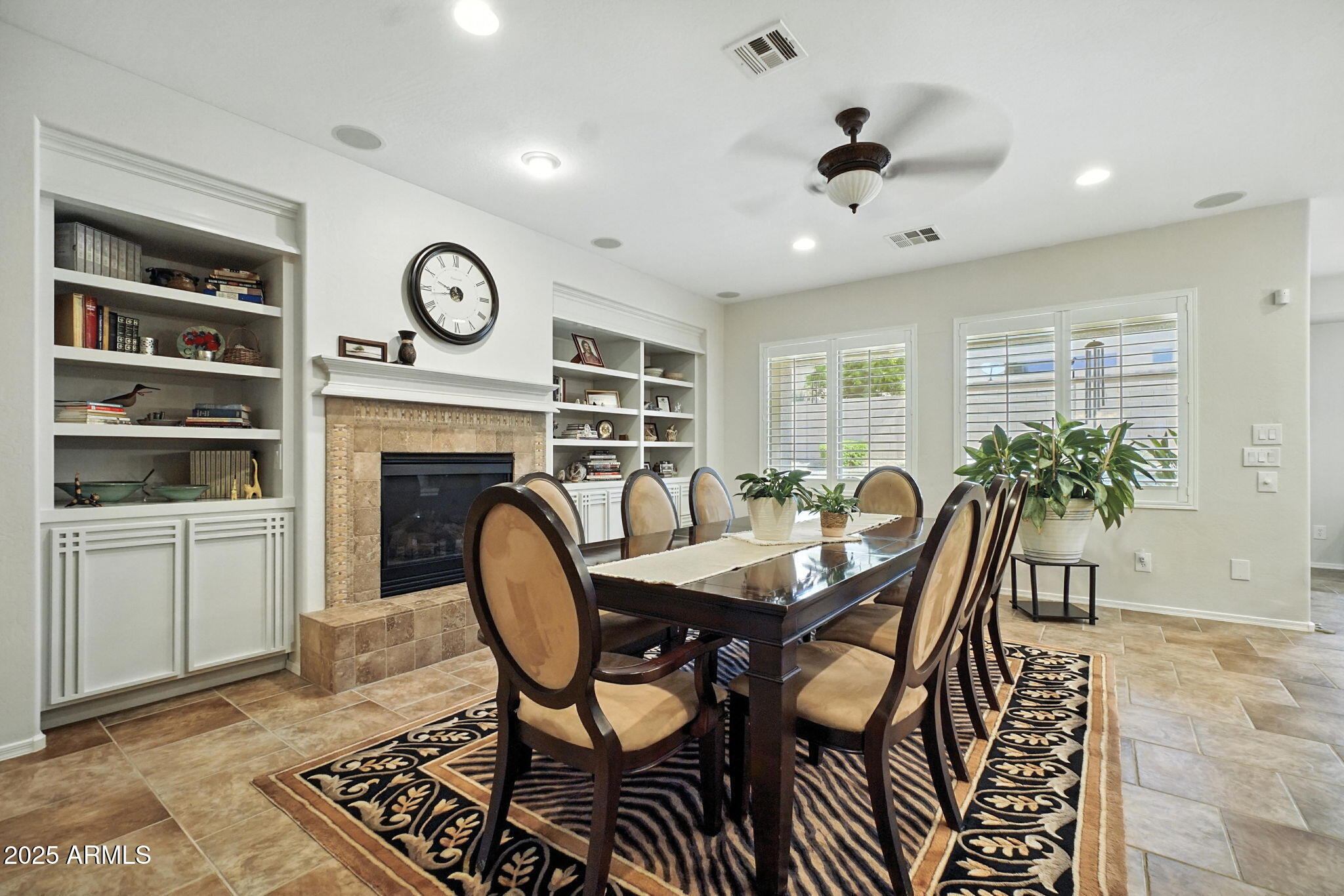 2236 W SPUR Drive