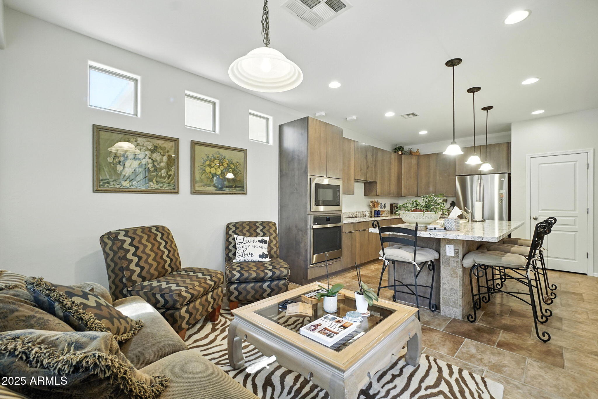 2236 W SPUR Drive