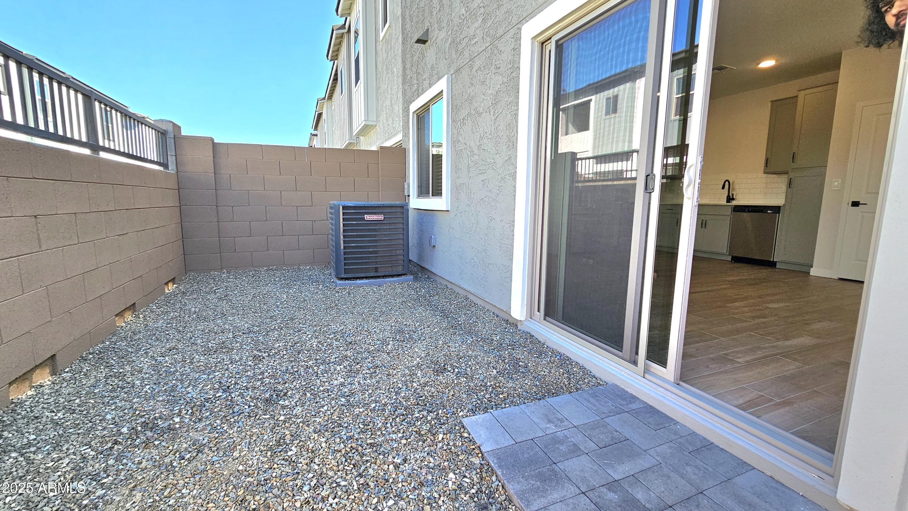 2834 W EAGLE TALON Road