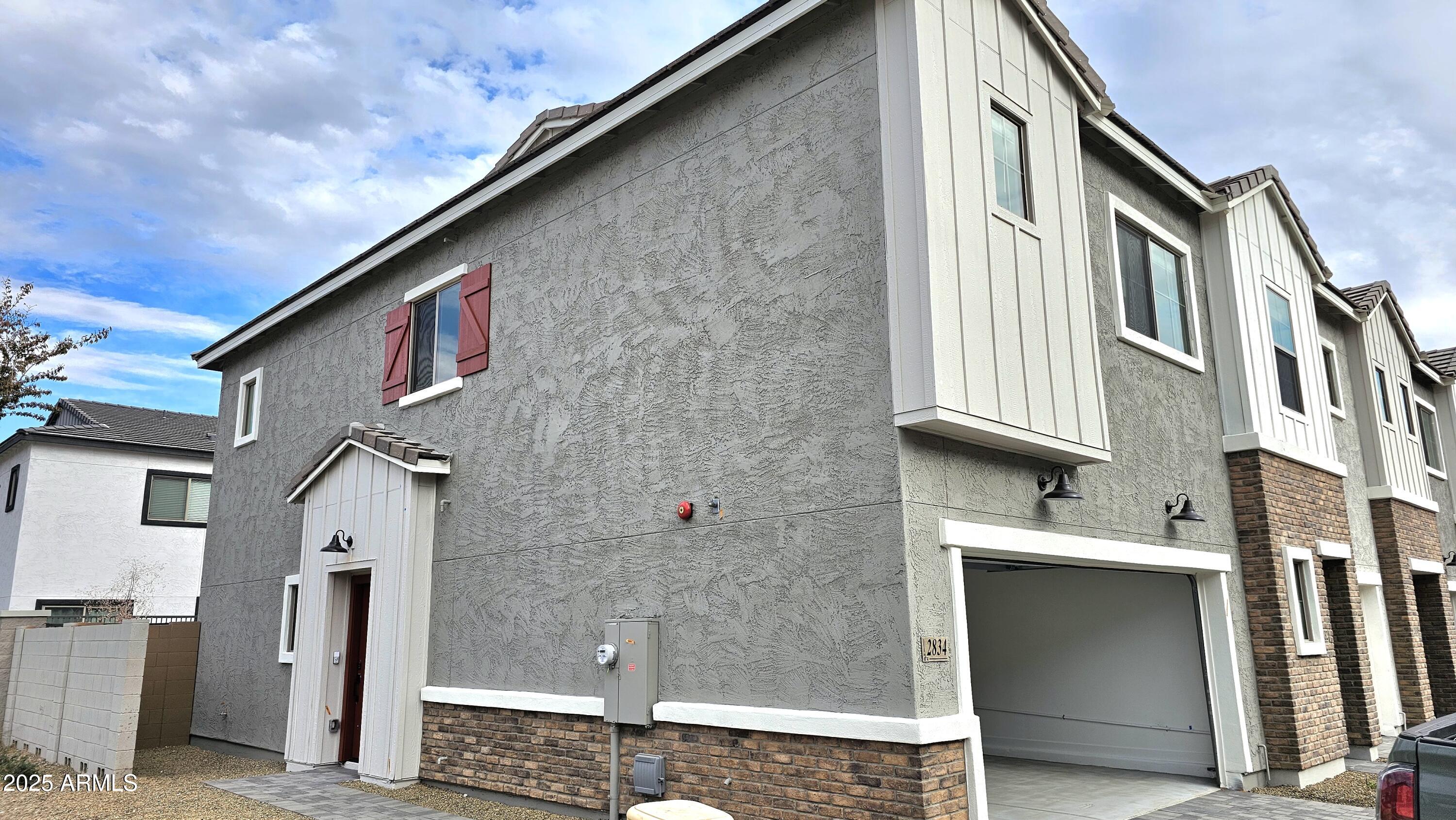 2834 W EAGLE TALON Road