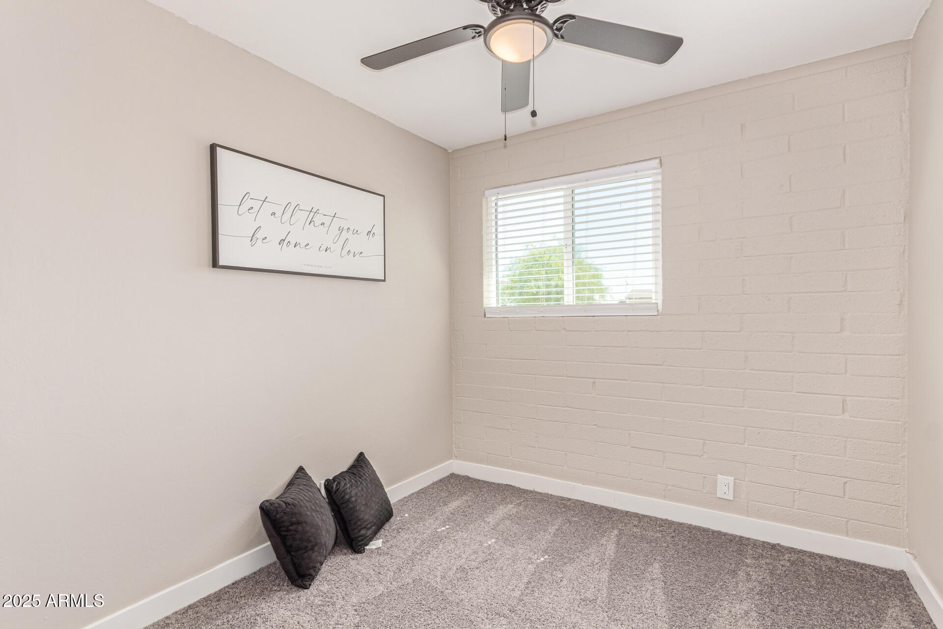 2503 E SOUTHGATE Avenue