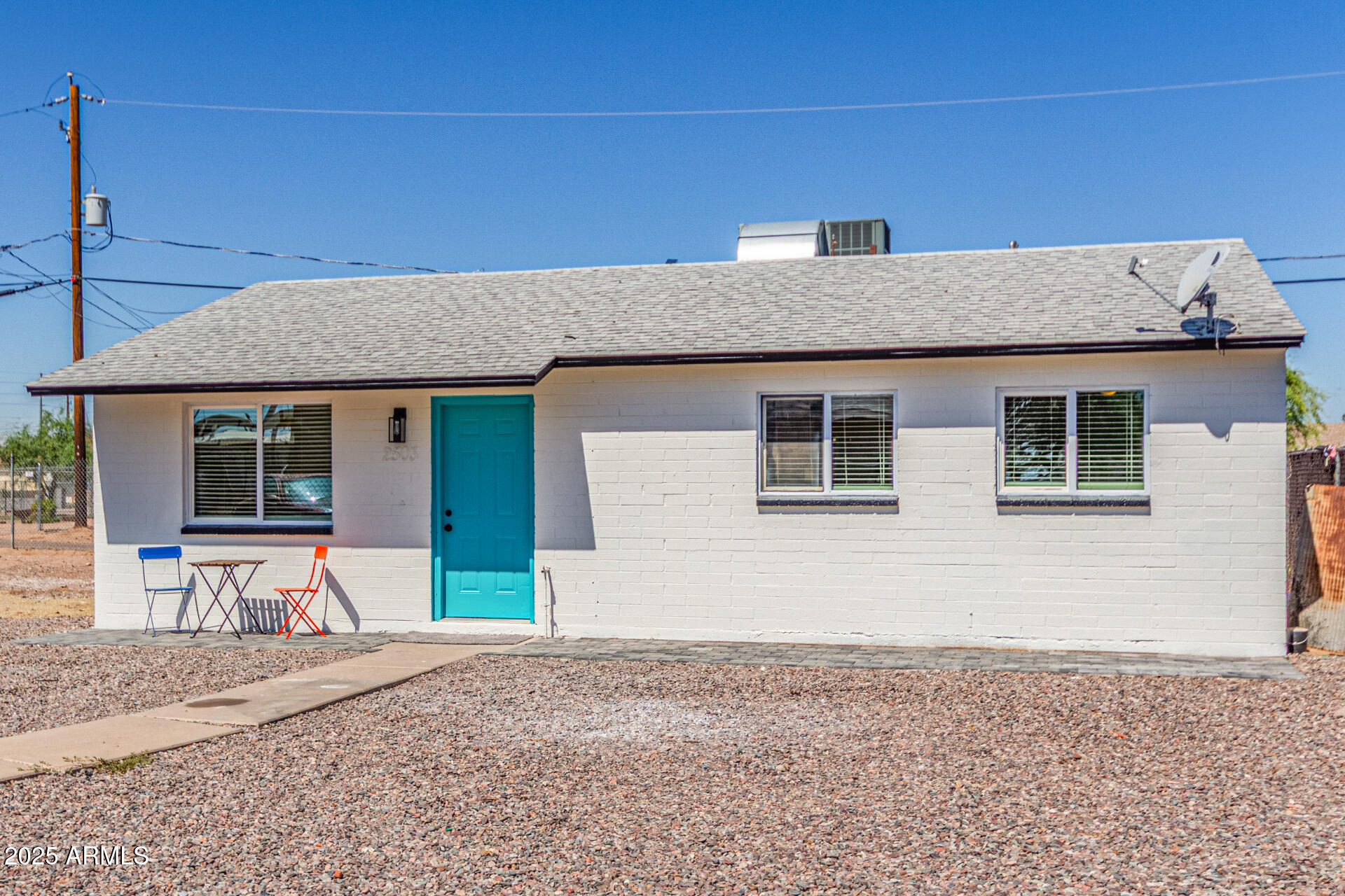 2503 E SOUTHGATE Avenue