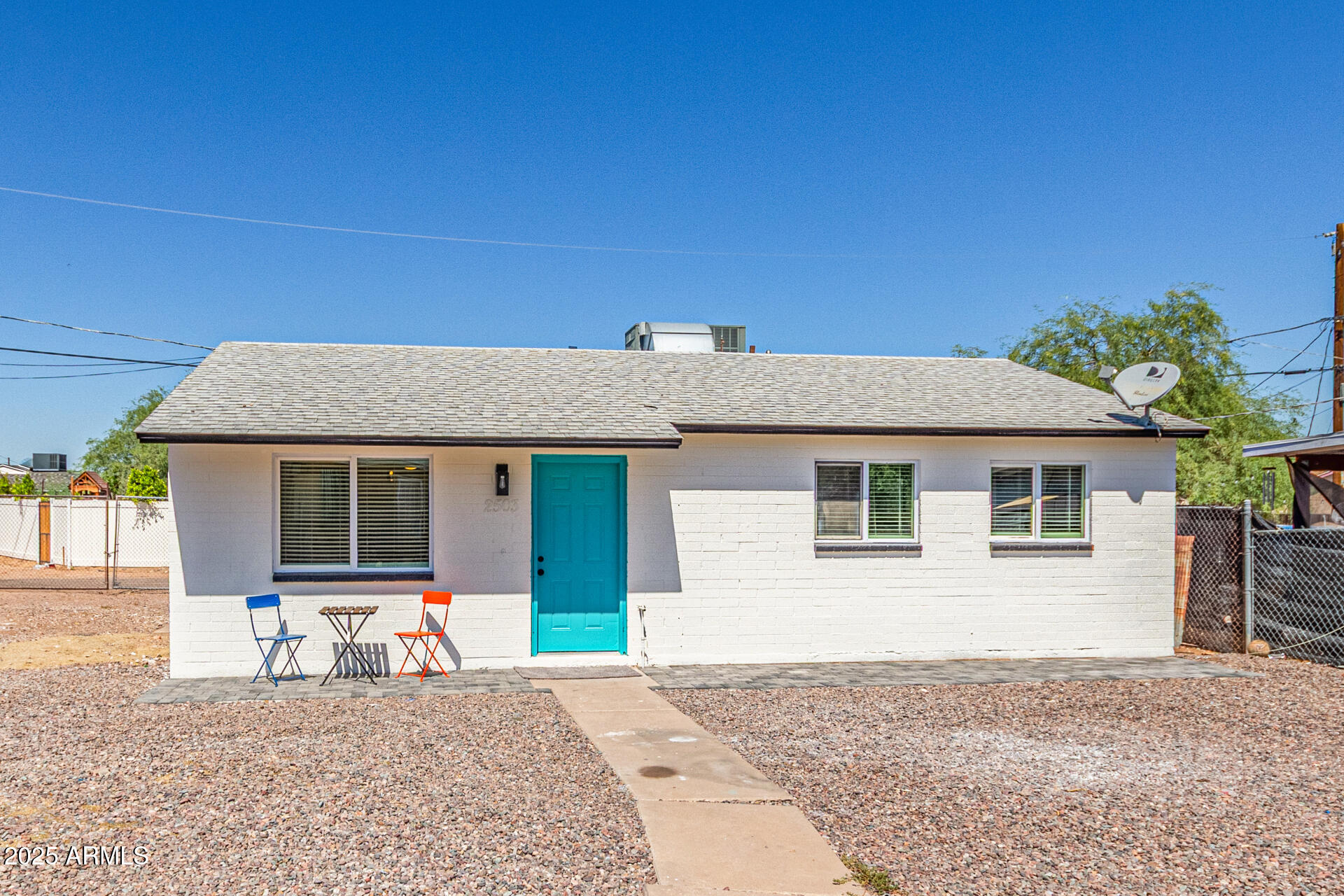 2503 E SOUTHGATE Avenue