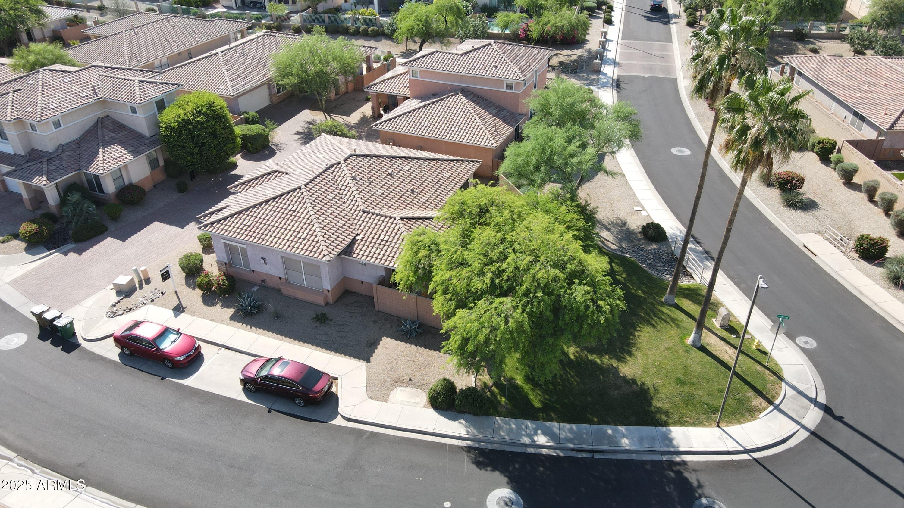 13613 W CYPRESS Street