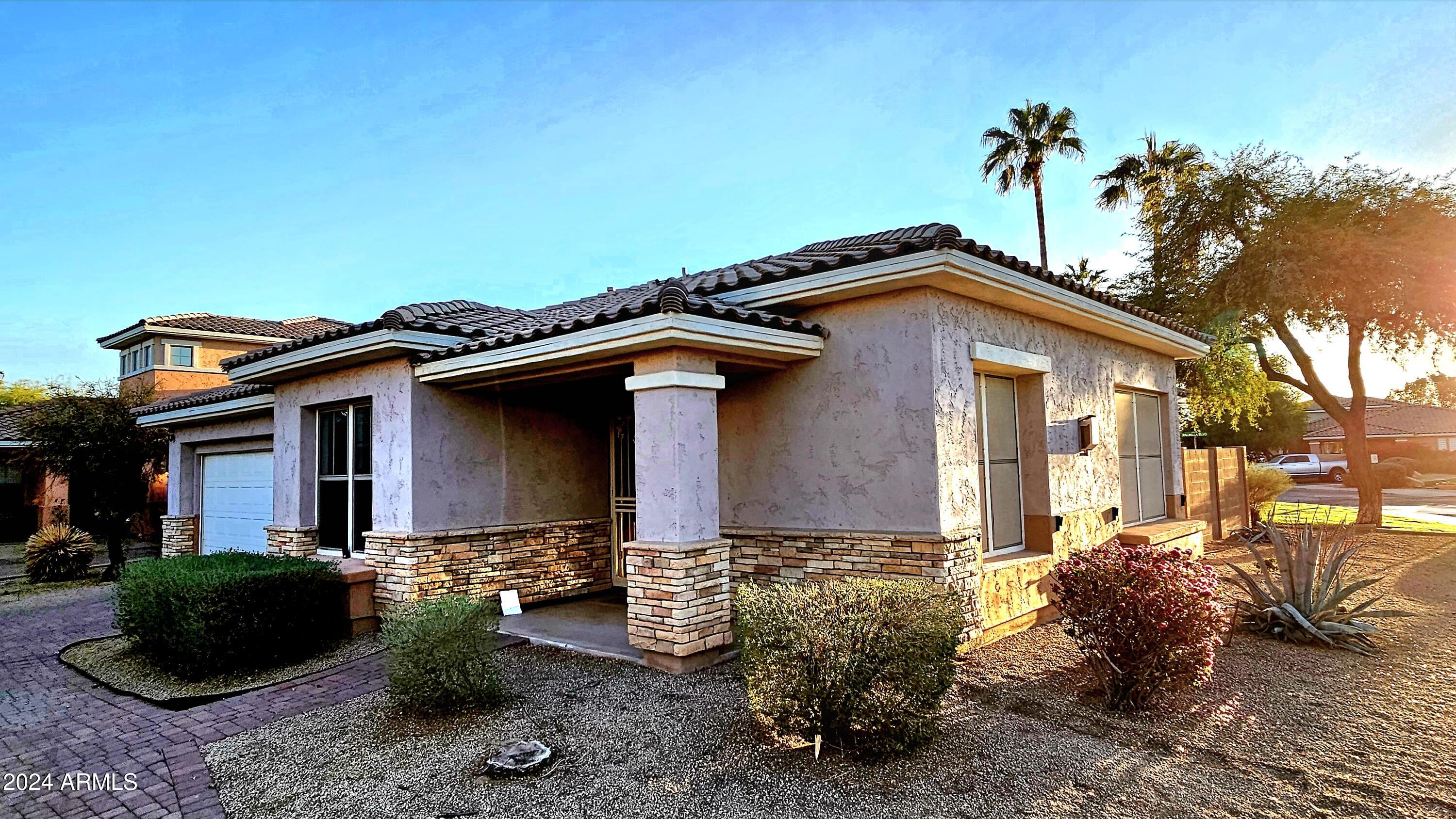 13613 W CYPRESS Street