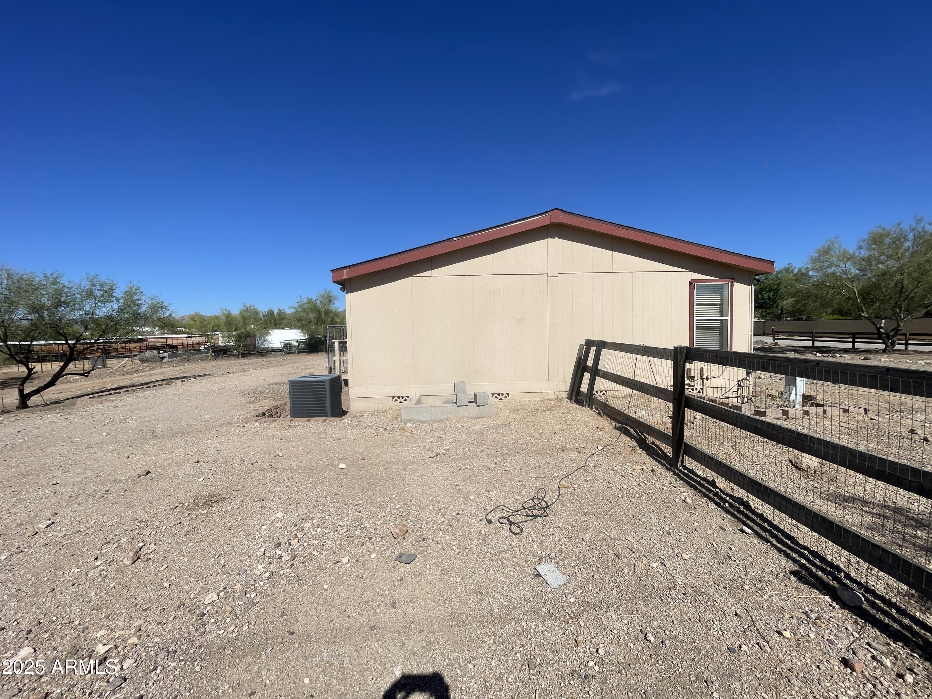 37609 N 16TH Street
