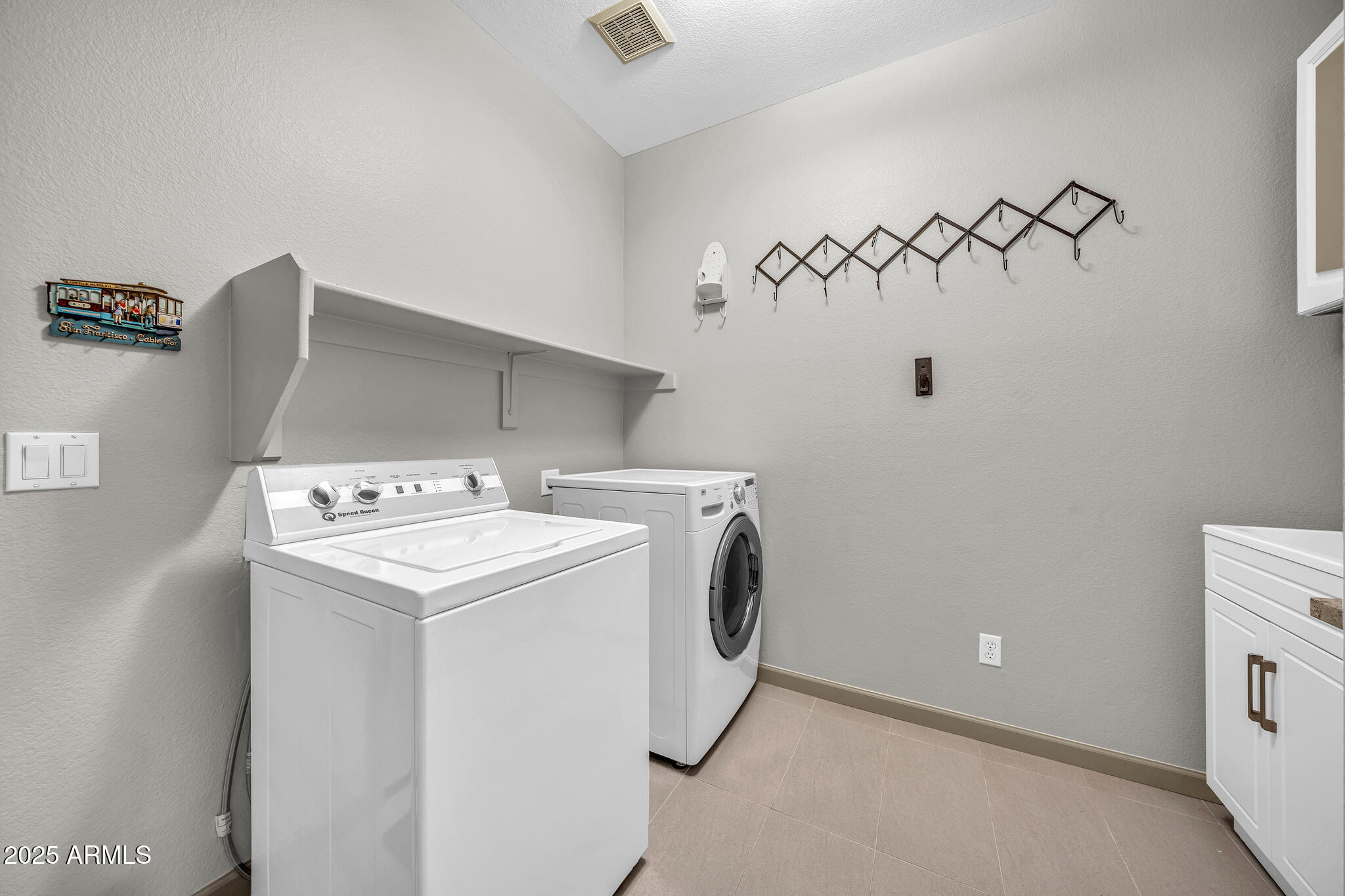 6515 W AVENIDA DEL REY