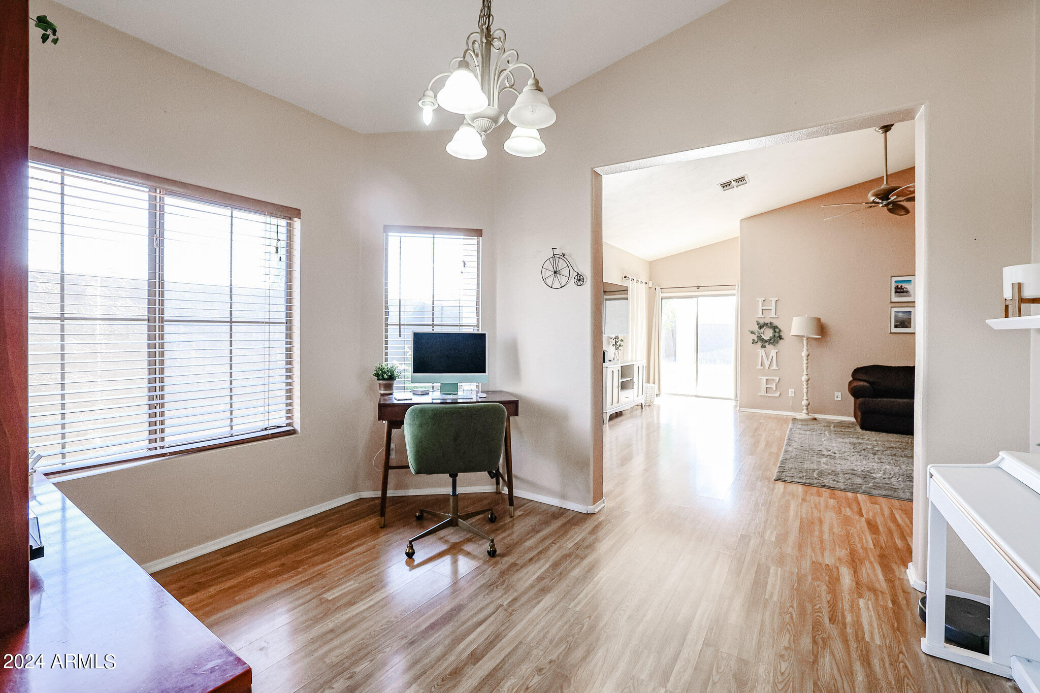 40802 N HEARST Drive