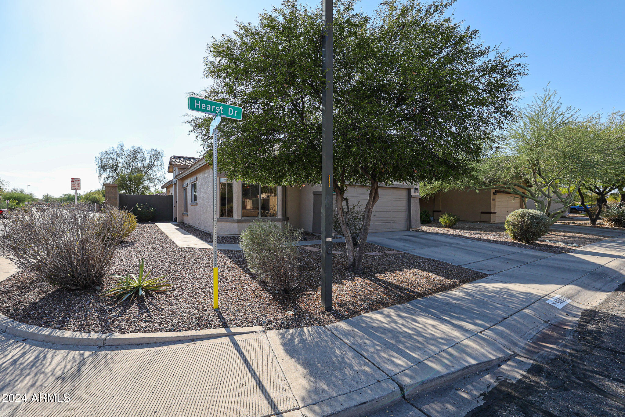 40802 N HEARST Drive