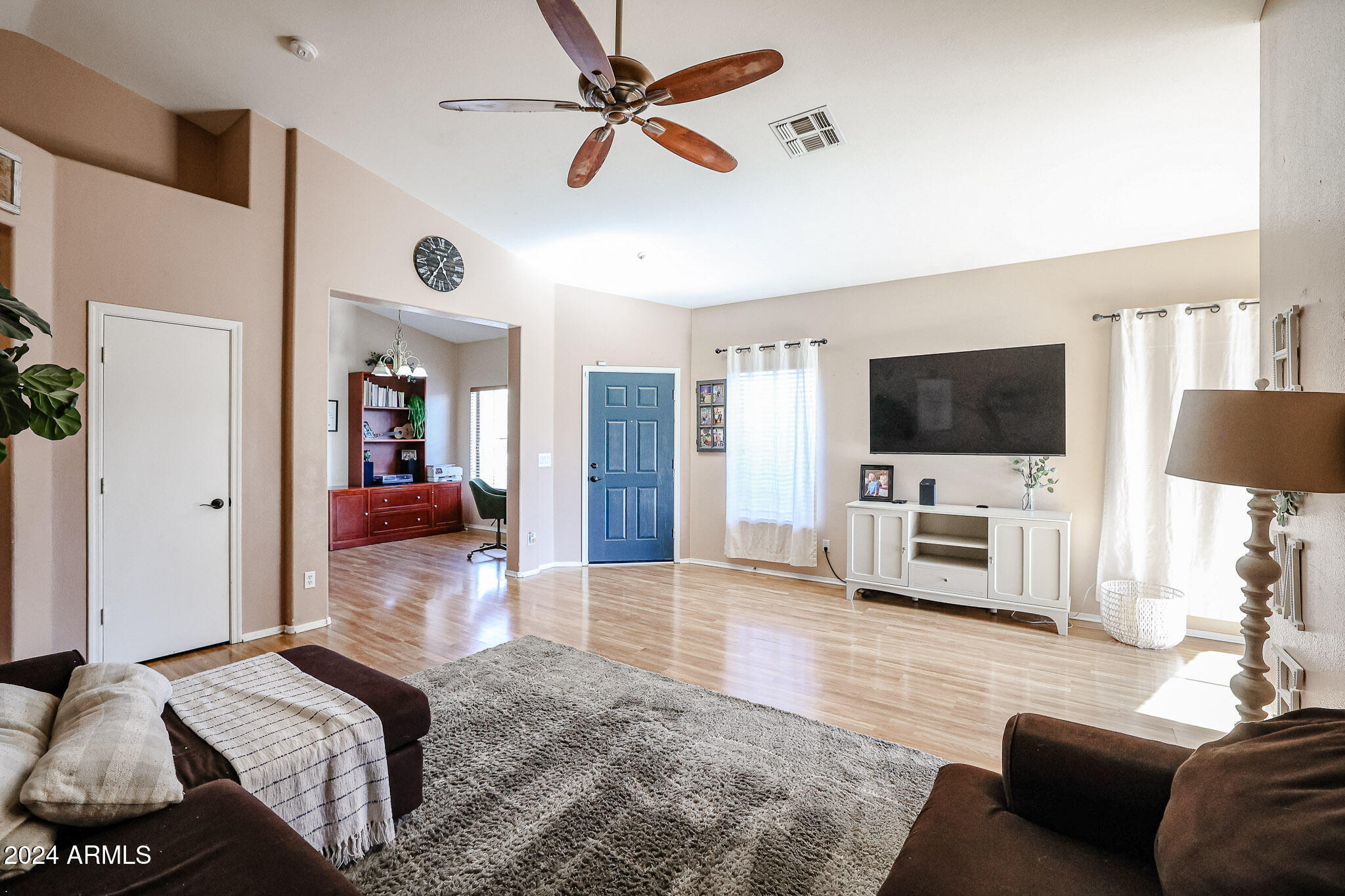 40802 N HEARST Drive