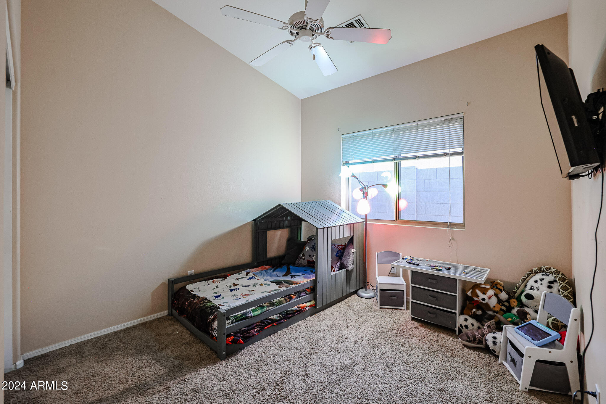 40802 N HEARST Drive