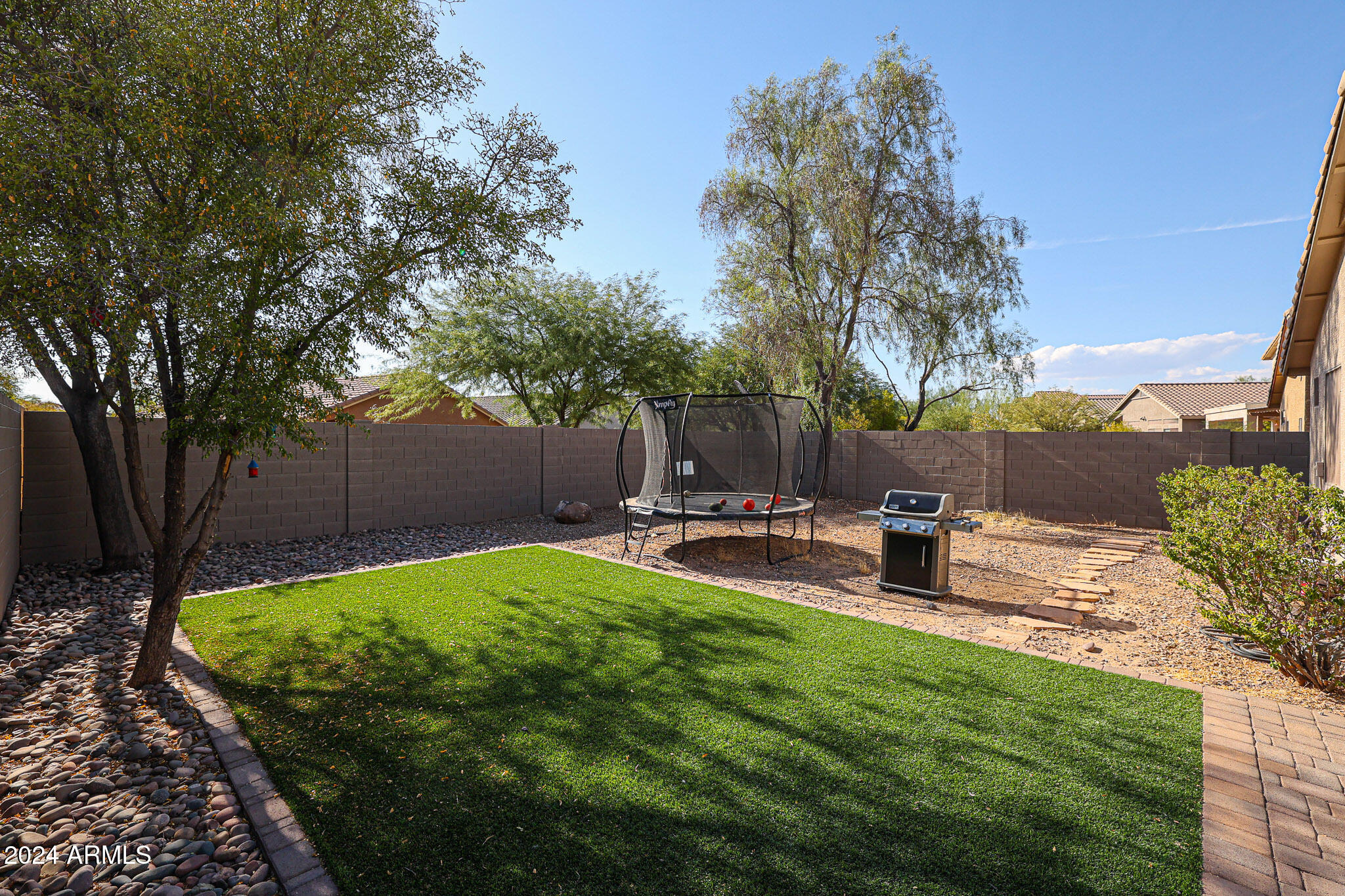 40802 N HEARST Drive