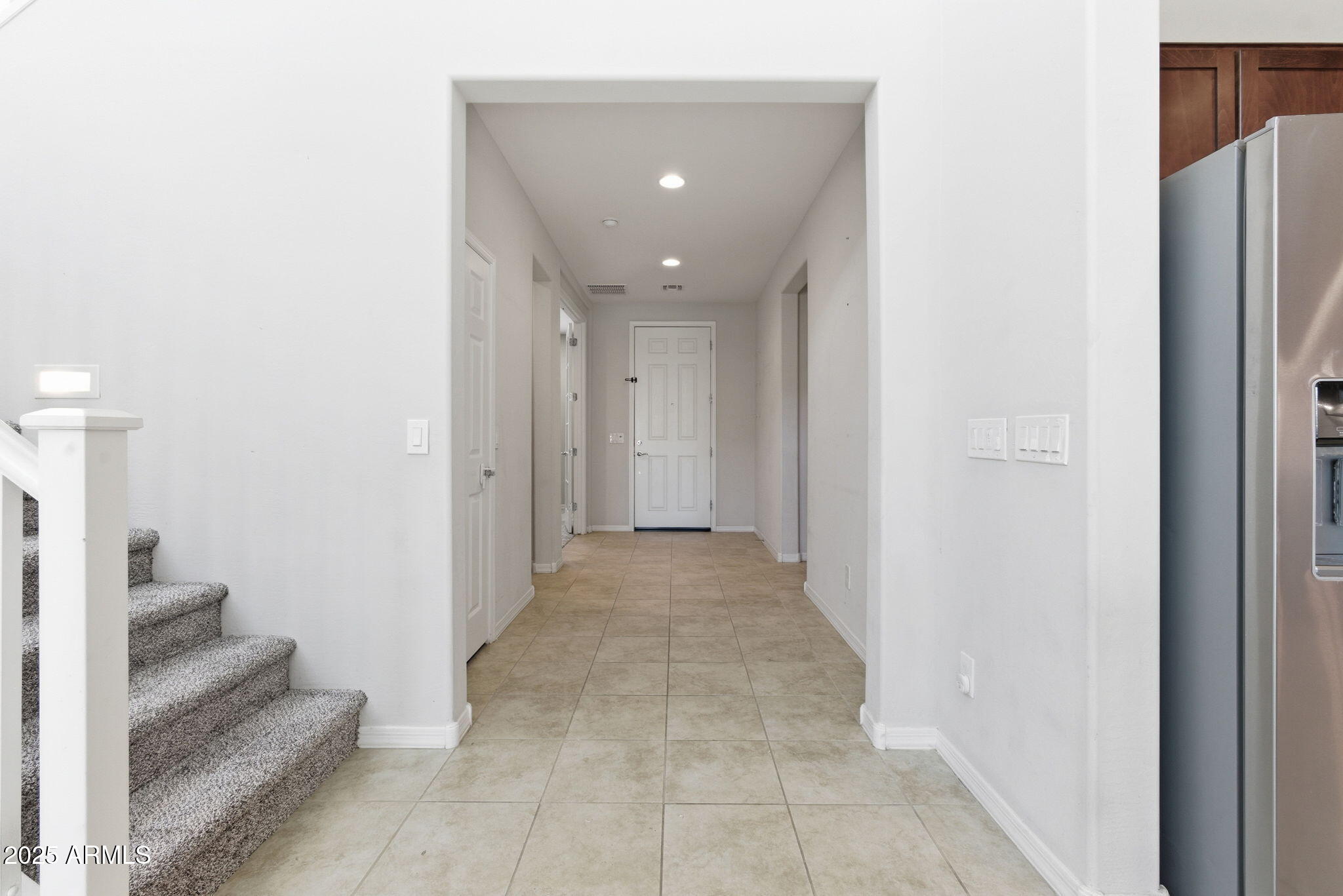 8902 W MARSHALL Avenue