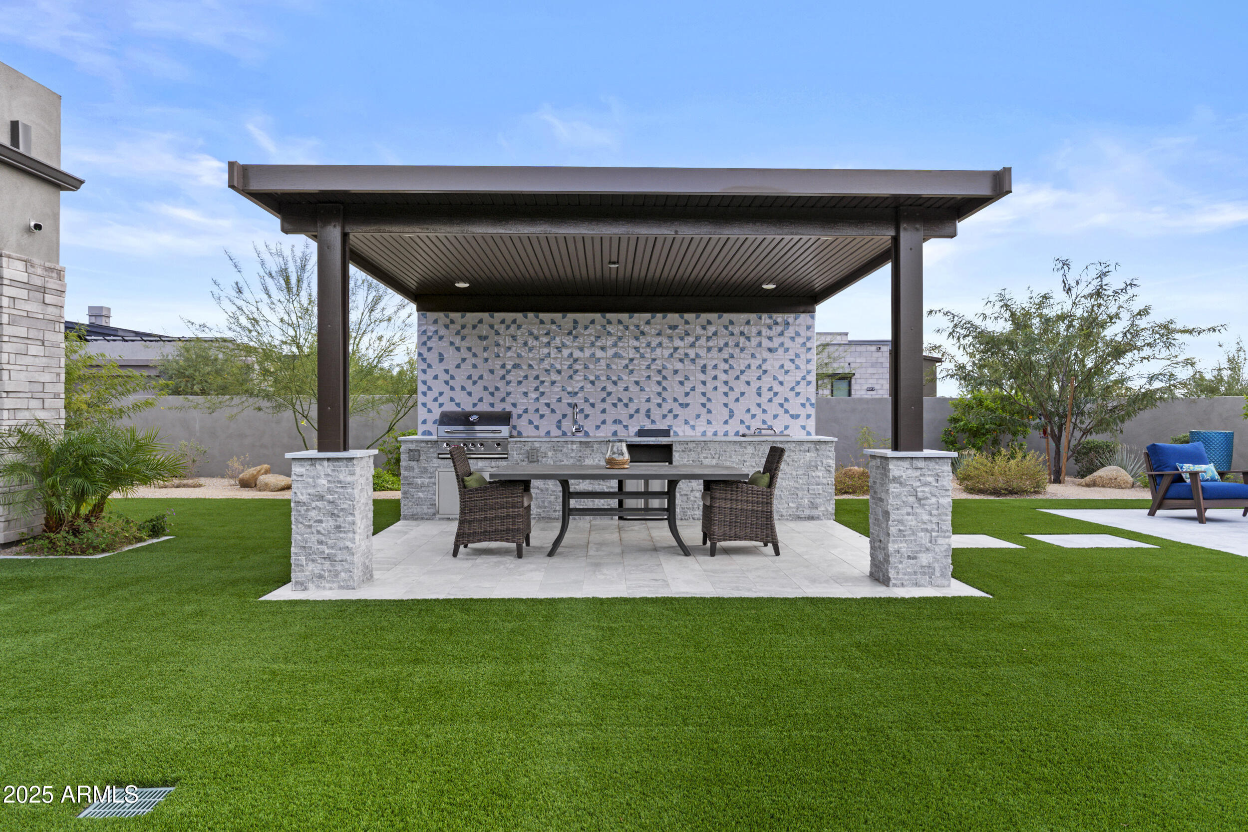 8316 E SAND FLOWER Drive