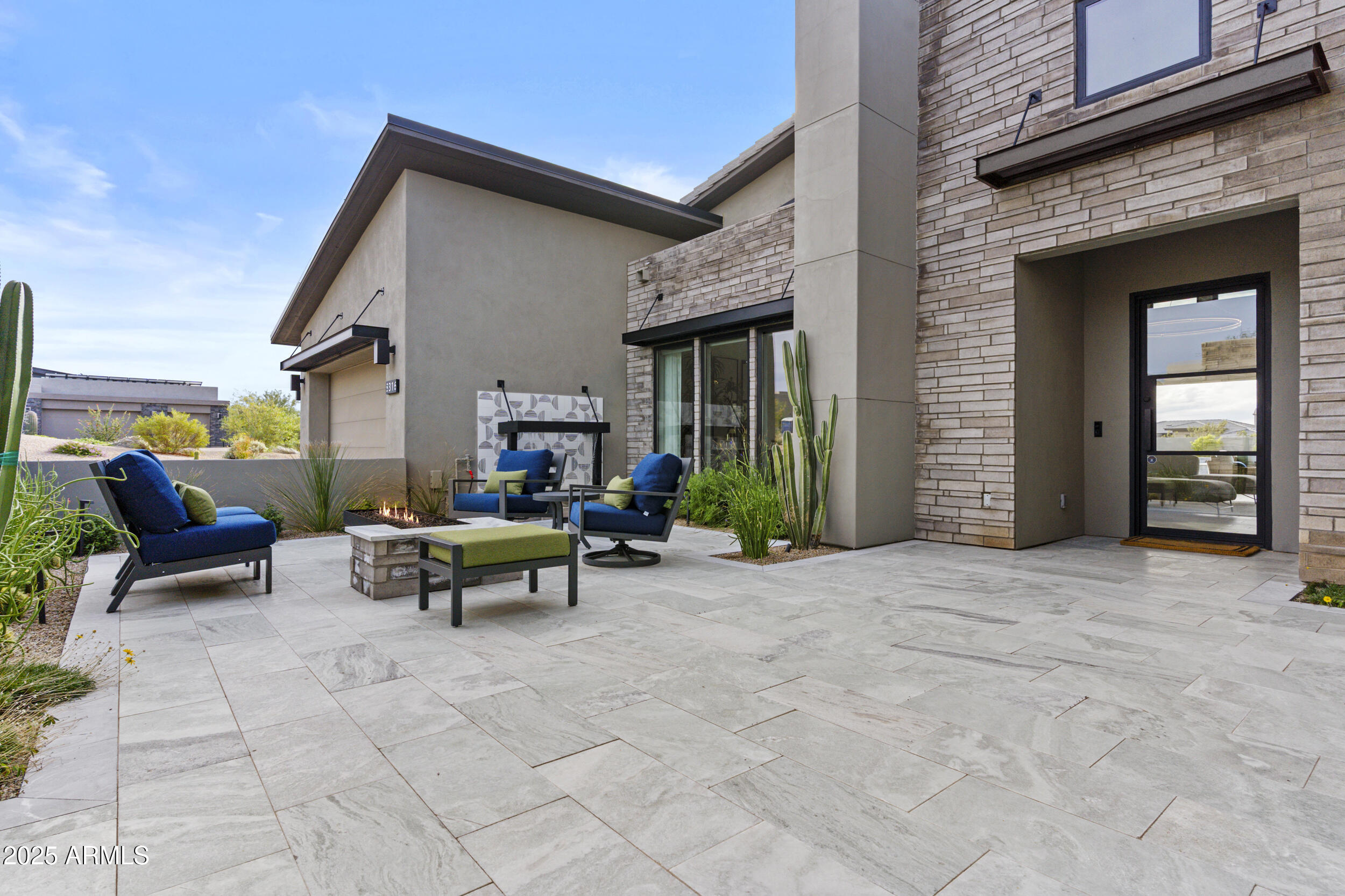 8316 E SAND FLOWER Drive