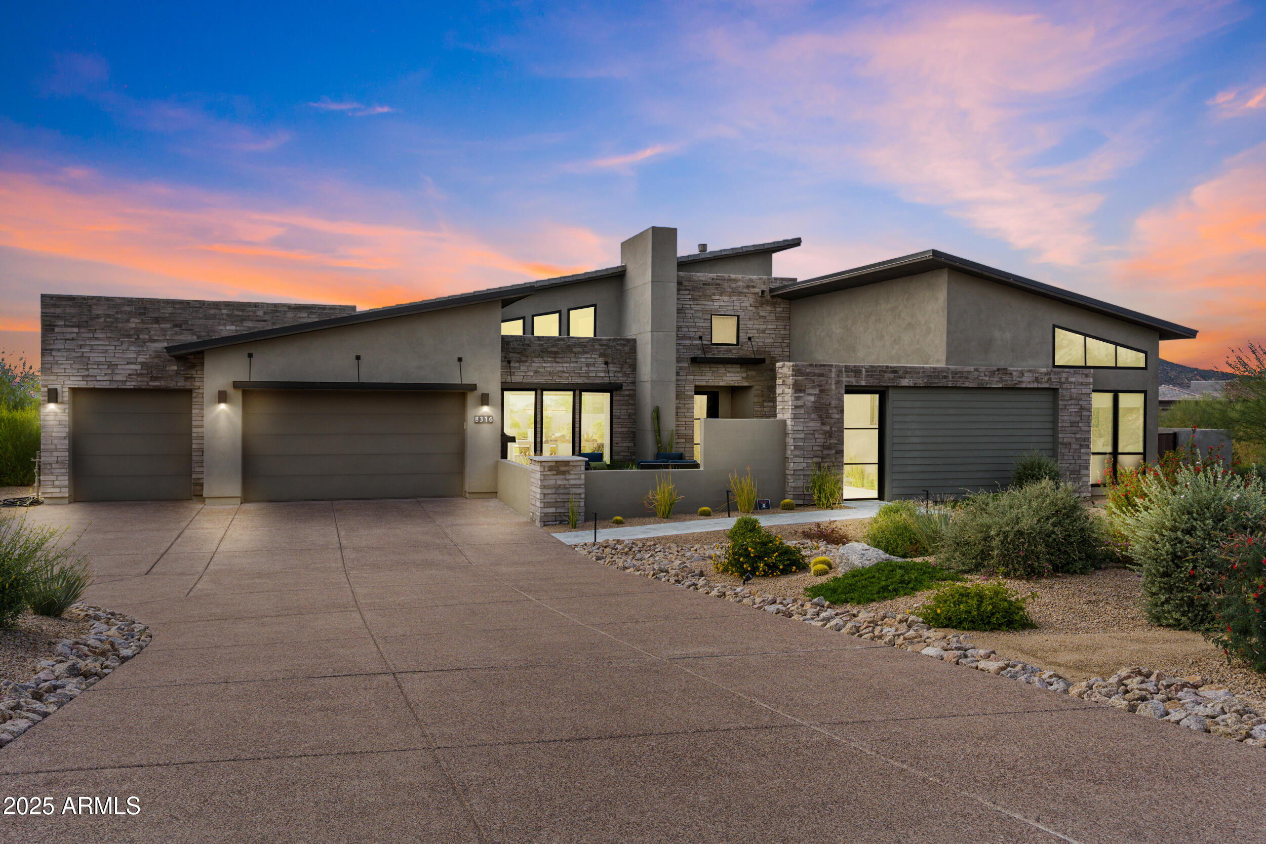 8316 E SAND FLOWER Drive