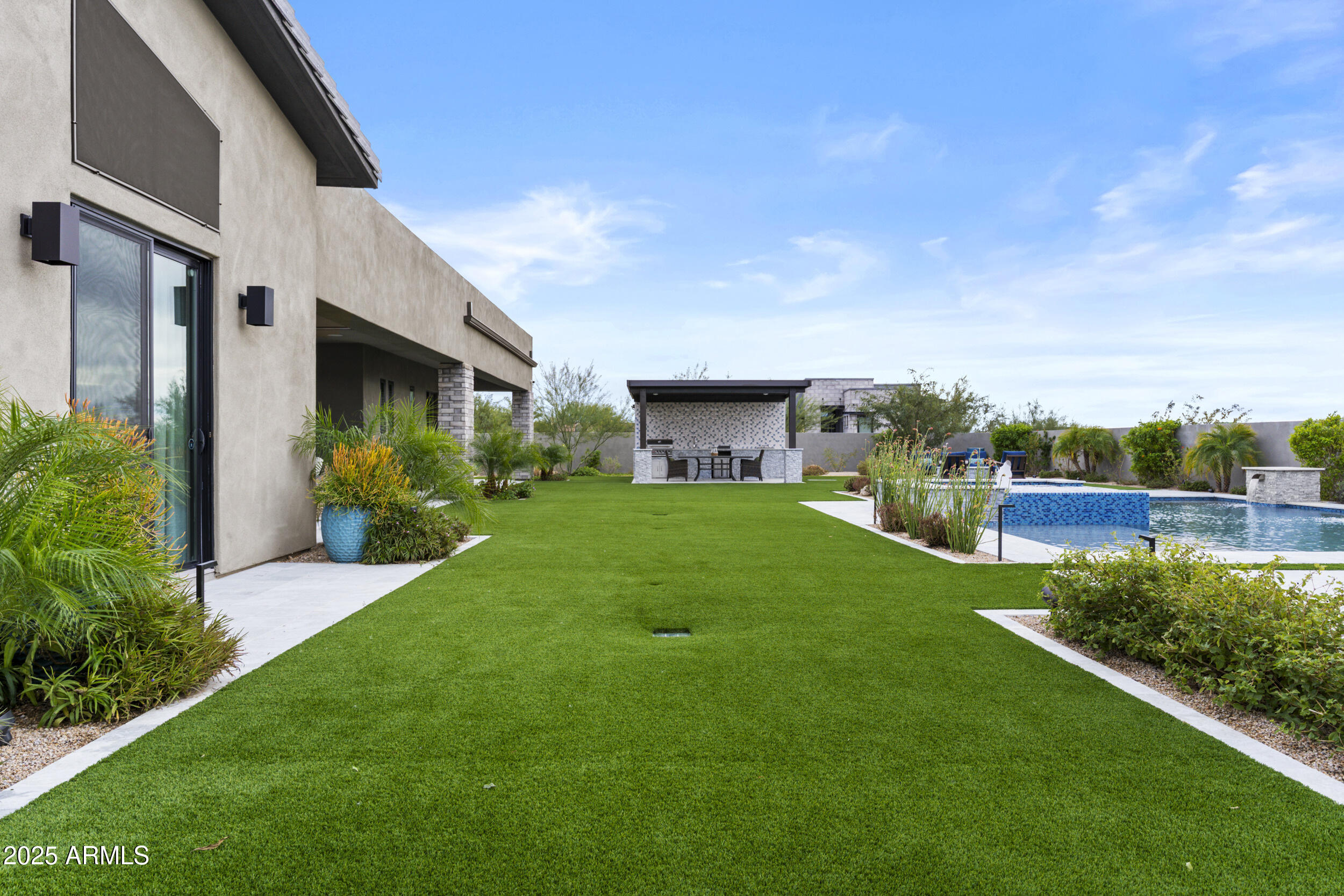 8316 E SAND FLOWER Drive